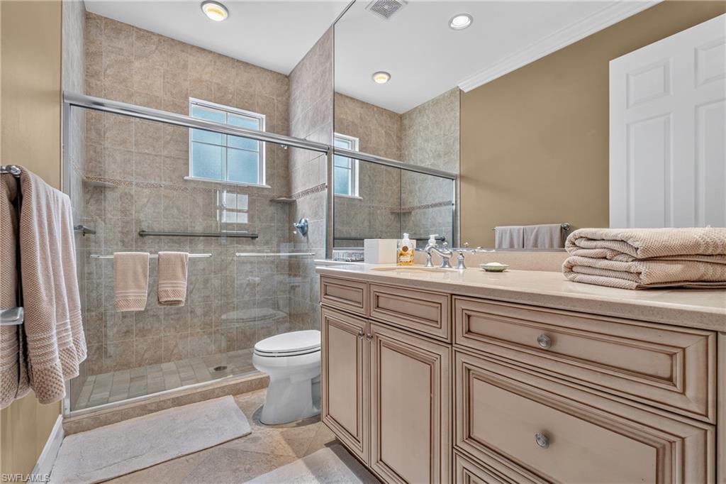 2805 Tiburon BLVD E 102