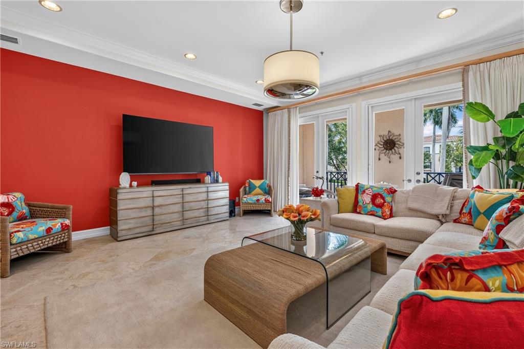 2805 Tiburon BLVD E 102