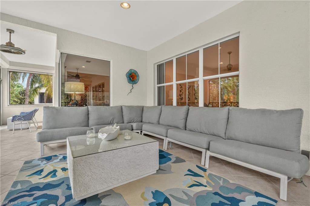 2805 Tiburon BLVD E 102