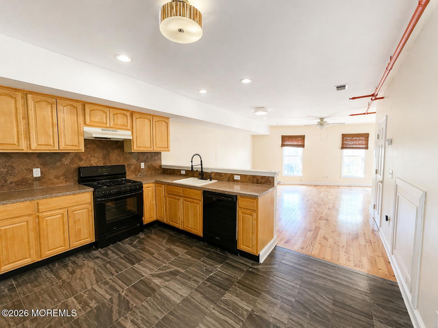 616 Mattison Avenue Apt 2