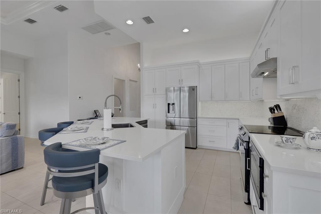 7832 Valencia CT