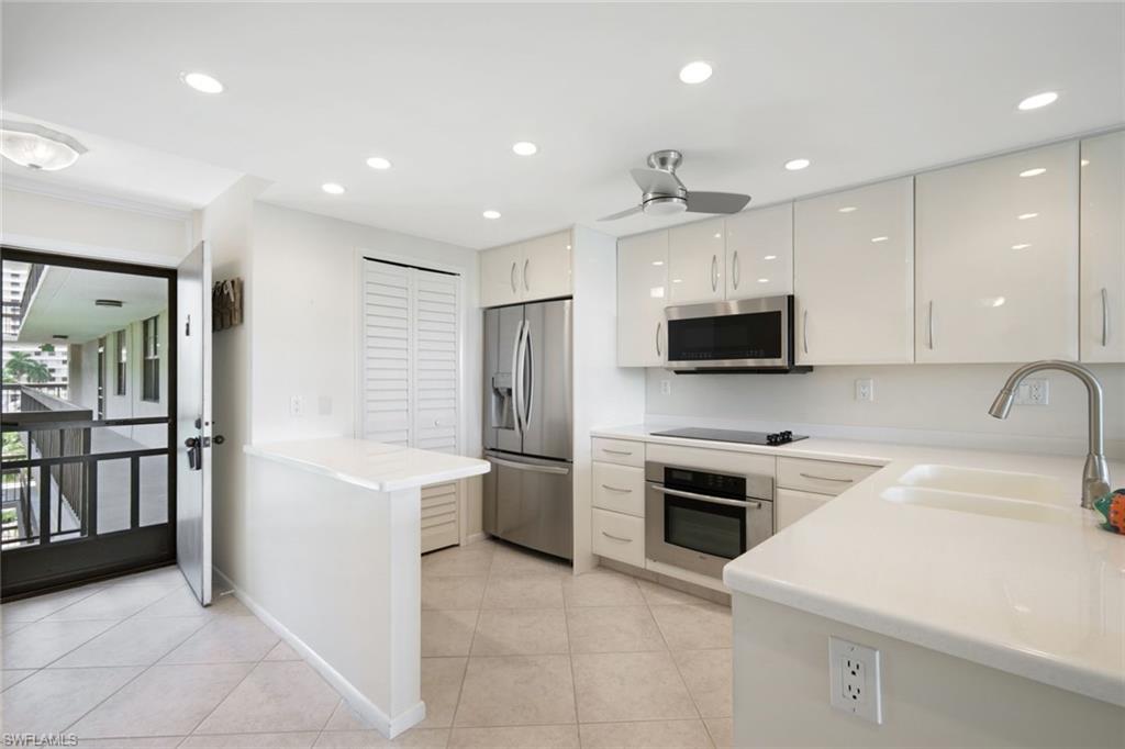 601 Seaview CT C506