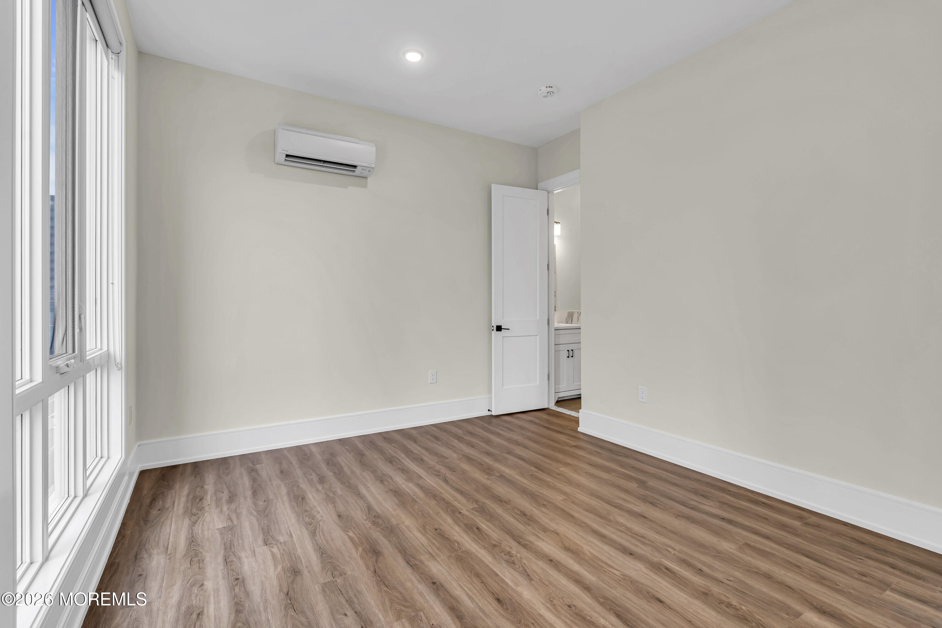 527 Bangs Avenue 305
