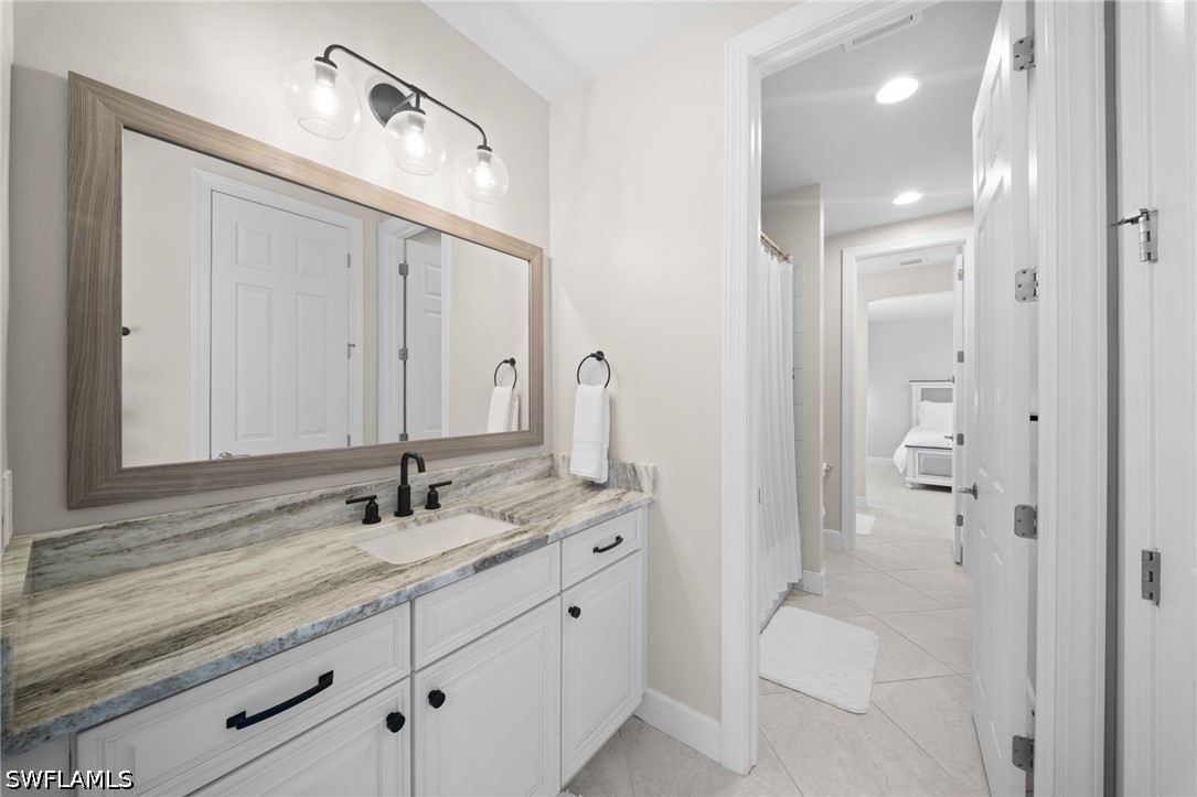 16344 Camden Lakes CIR