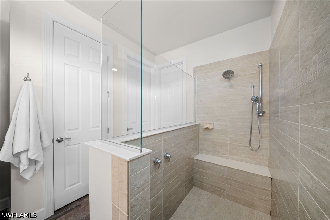 16344 Camden Lakes CIR