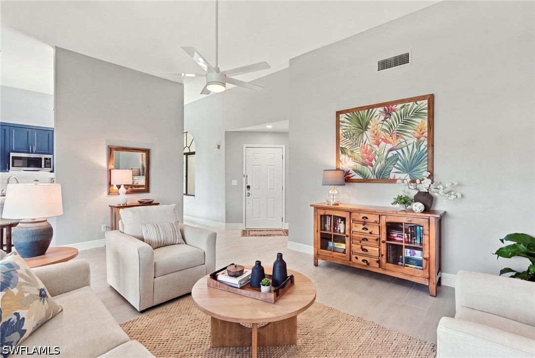 637 Beachwalk CIR E202