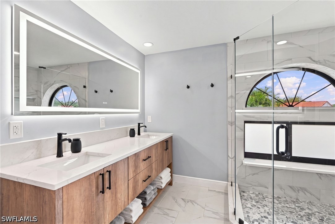 637 Beachwalk CIR E202