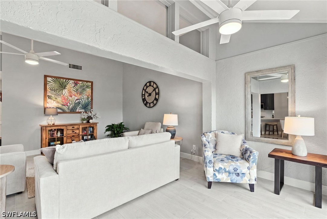 637 Beachwalk CIR E202