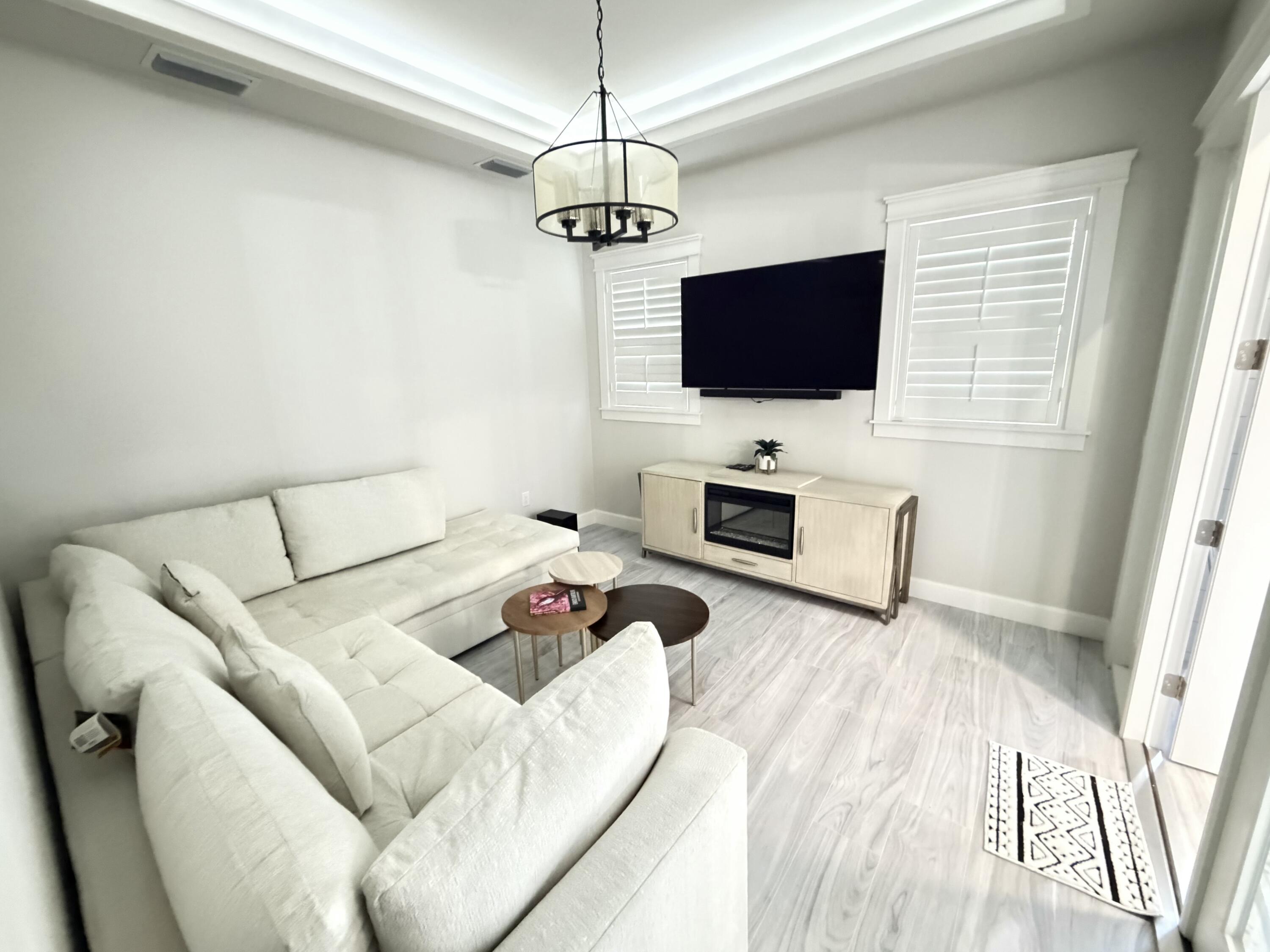 13149 GOLDEN PALMS CIRCLE