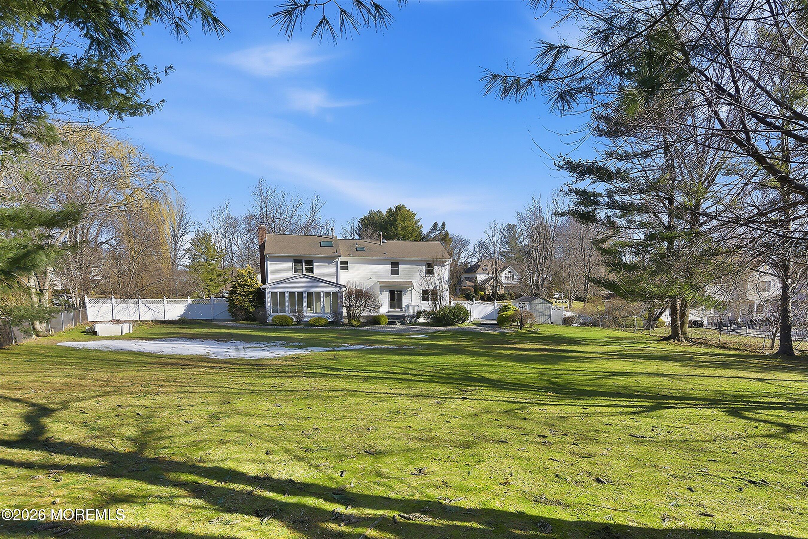 7 Shire Way