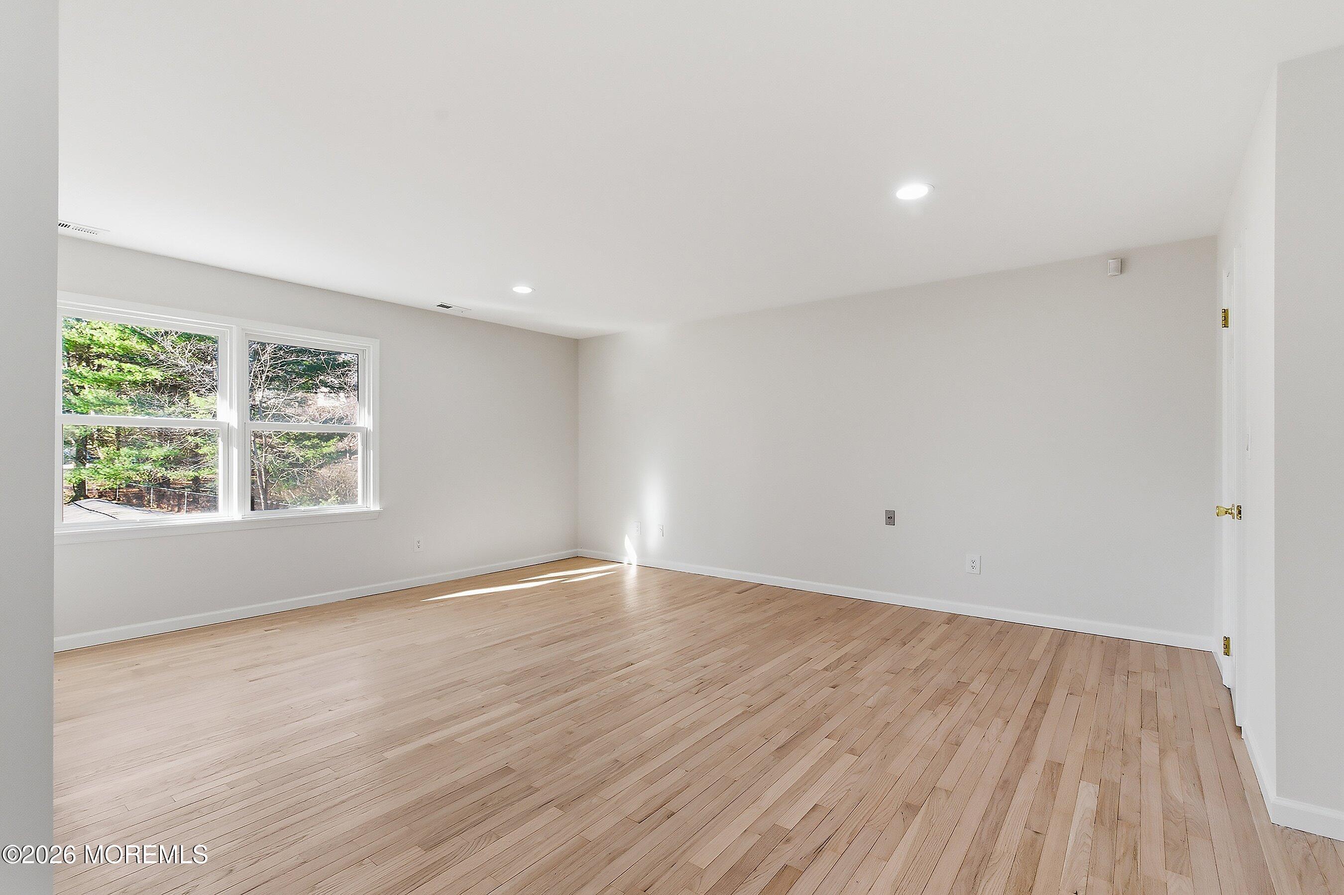 7 Shire Way
