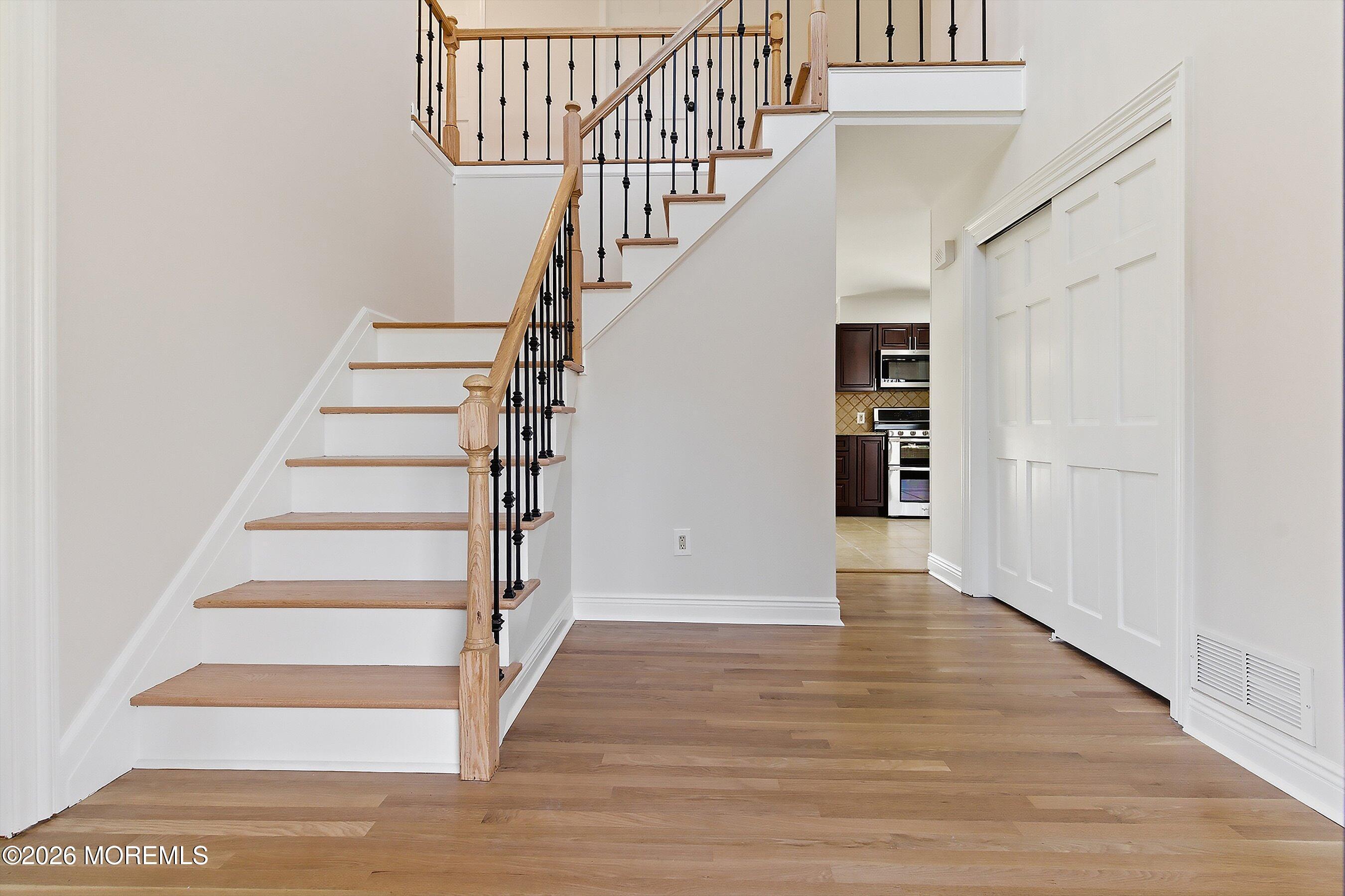 7 Shire Way