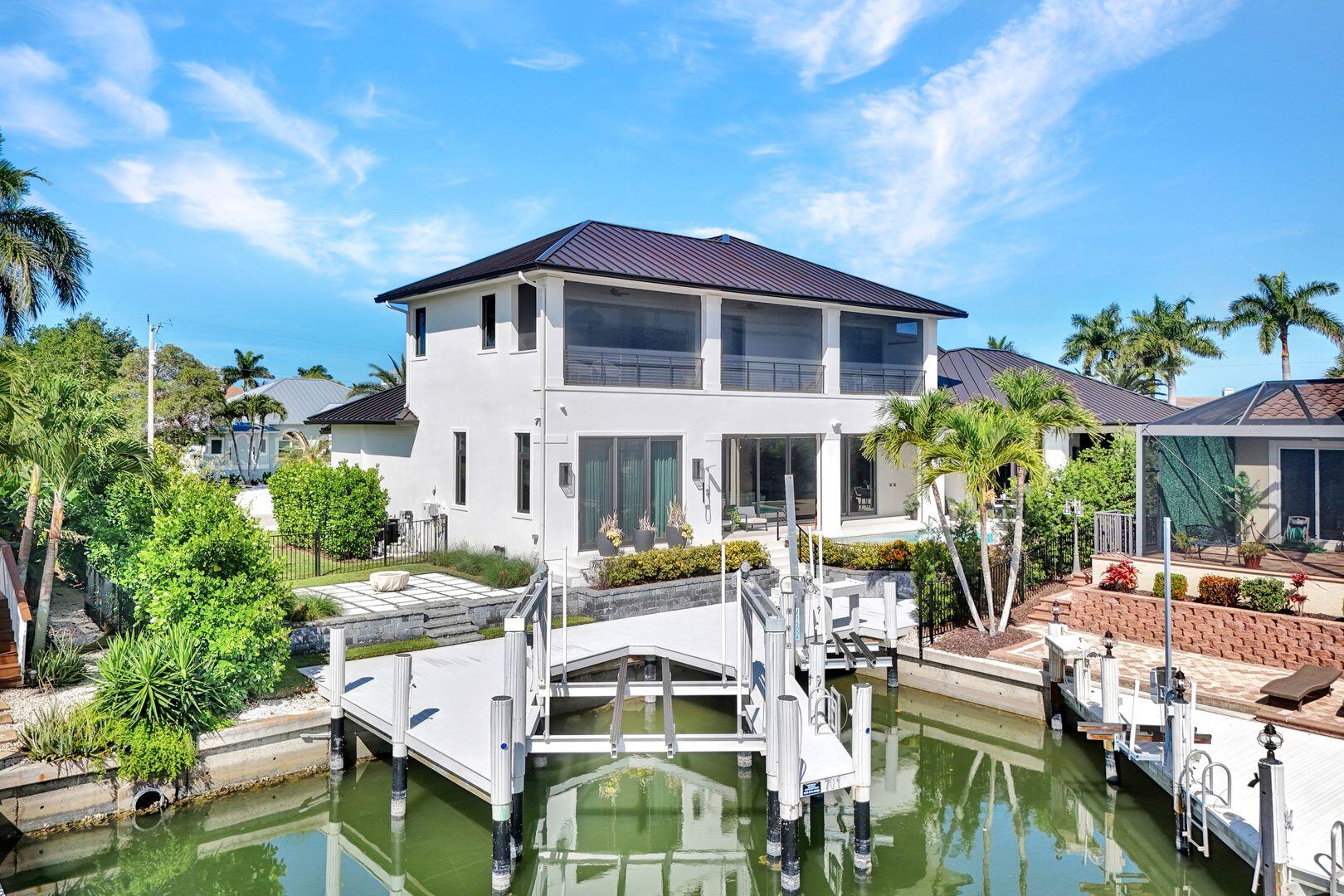 701 PLANTATION COURT