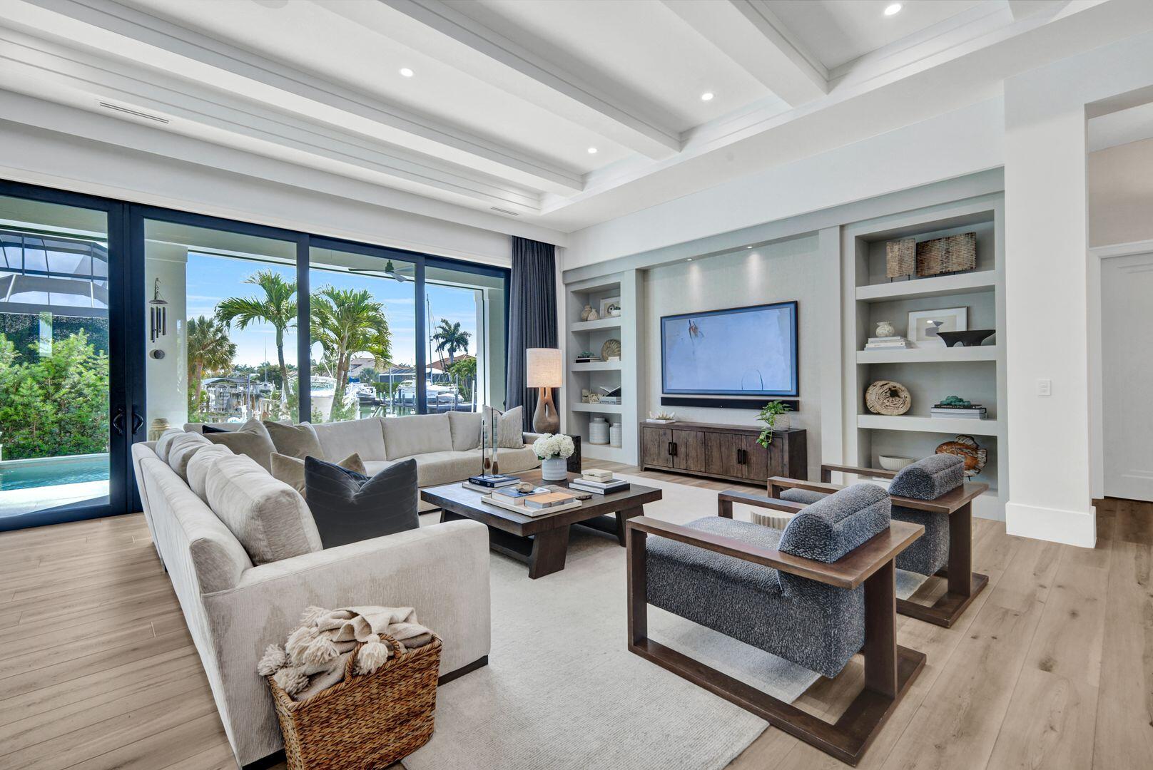 701 PLANTATION COURT