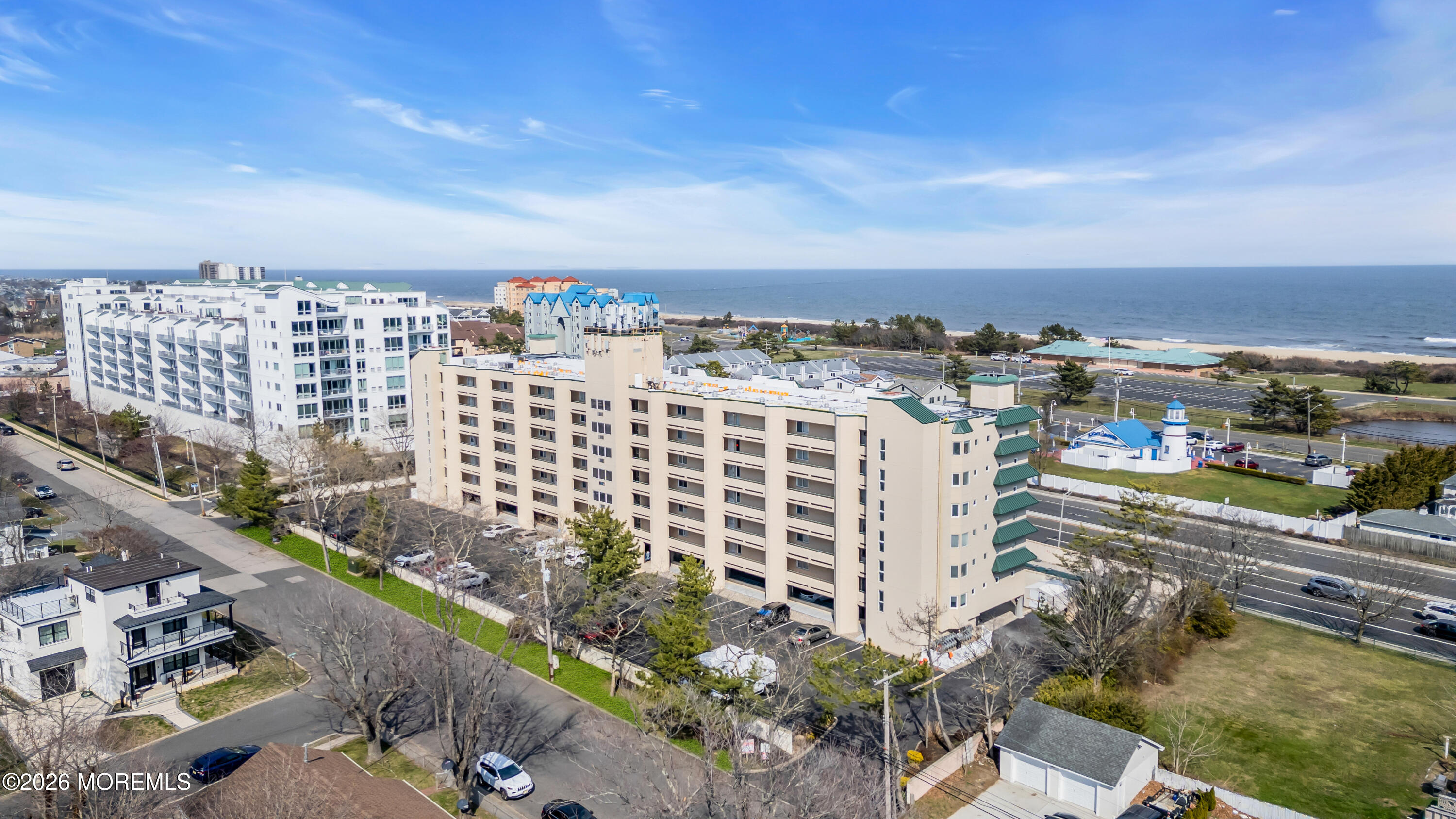 422 Ocean Boulevard N 2J