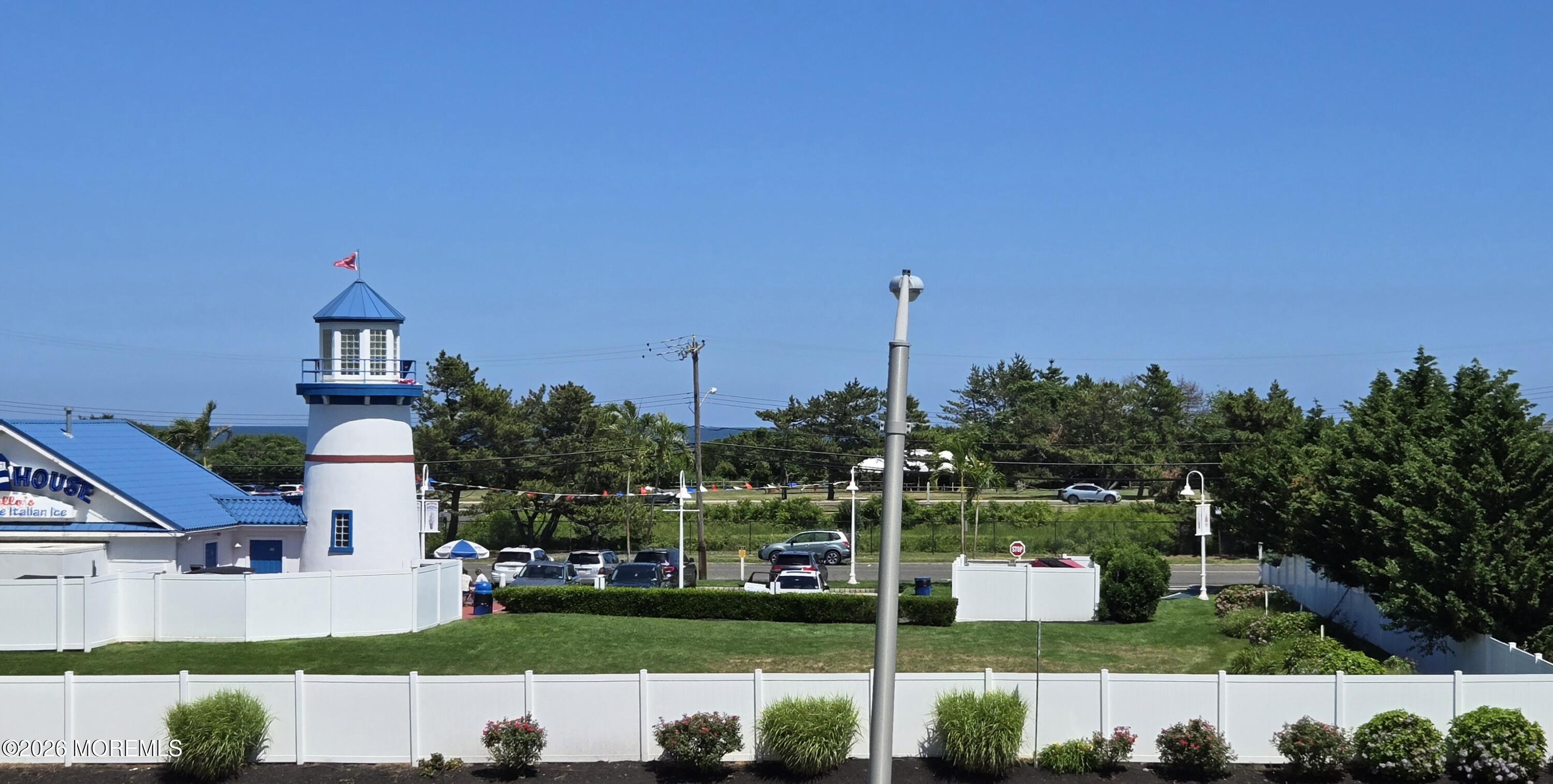 422 Ocean Boulevard N 2J