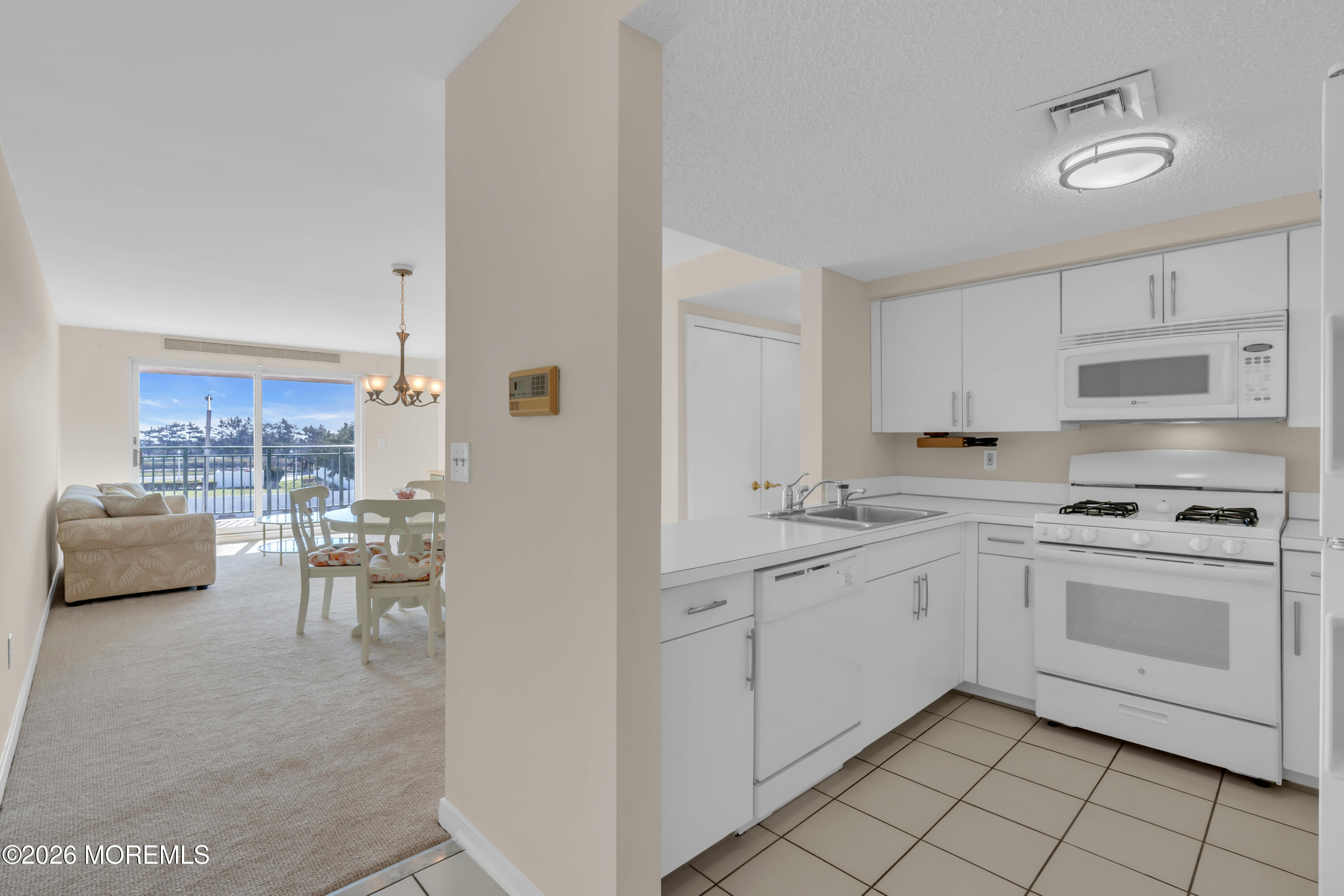422 Ocean Boulevard N 2J