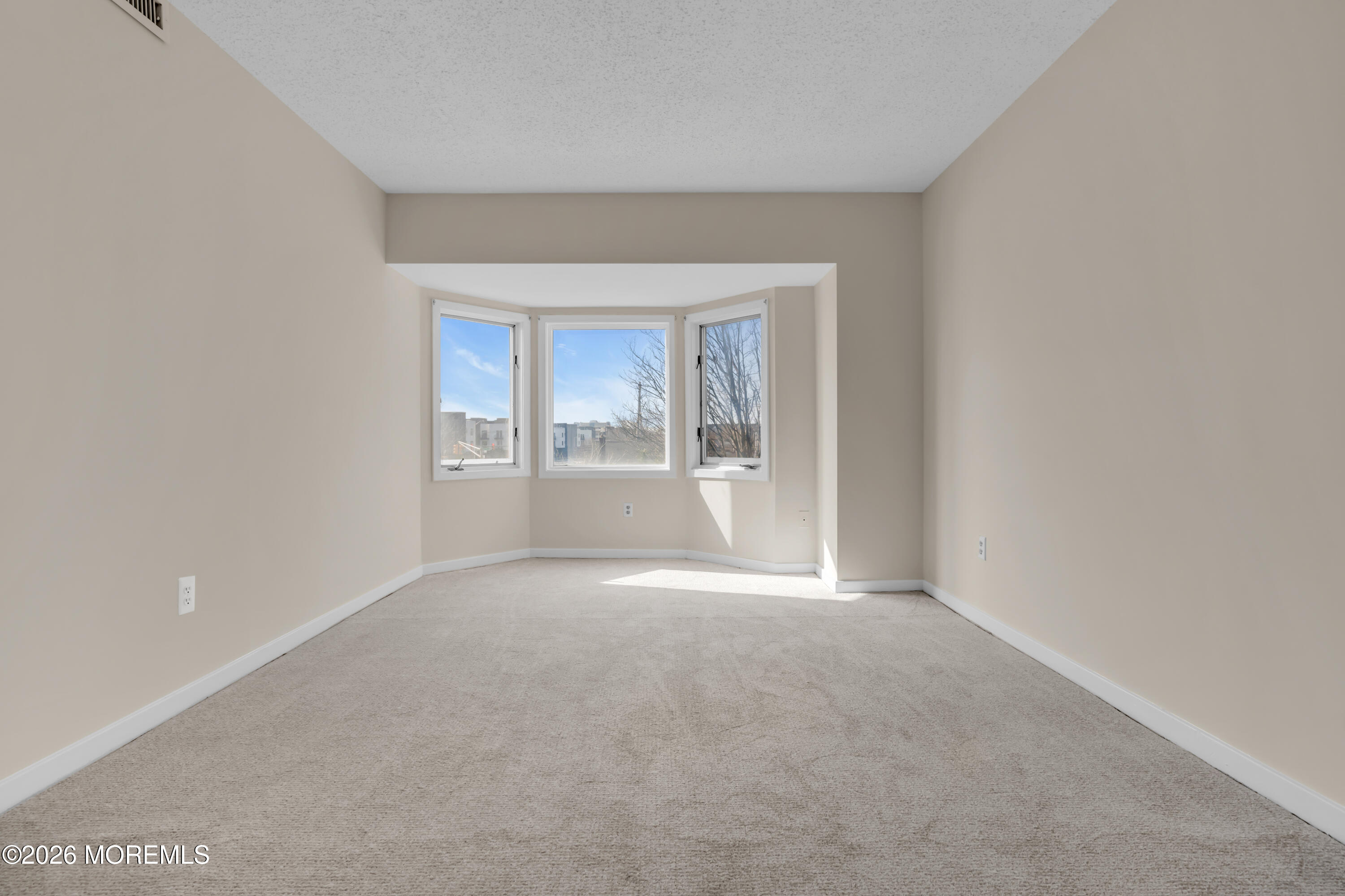 422 Ocean Boulevard N 2J