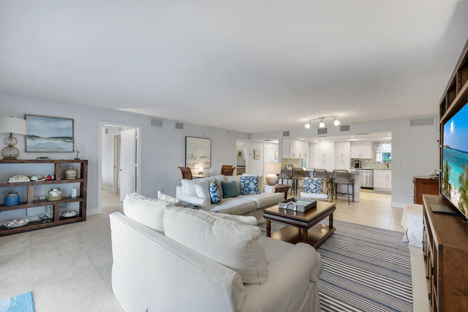 1011 SWALLOW AVENUE, 105