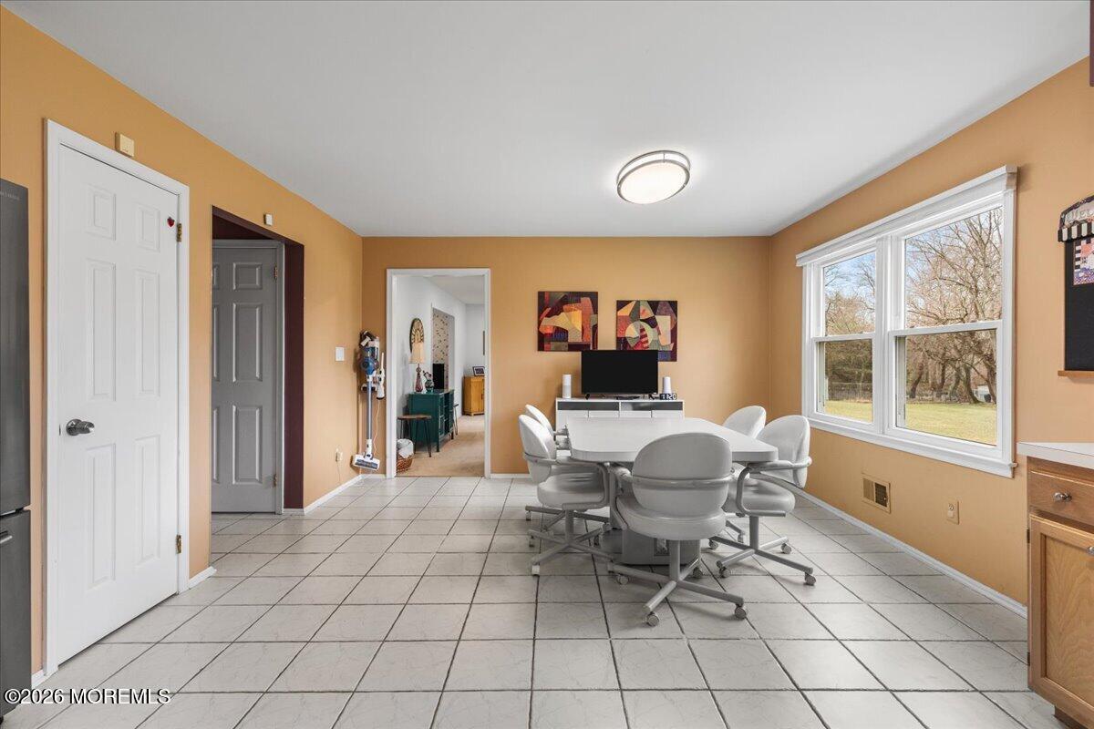 4 Arie Drive