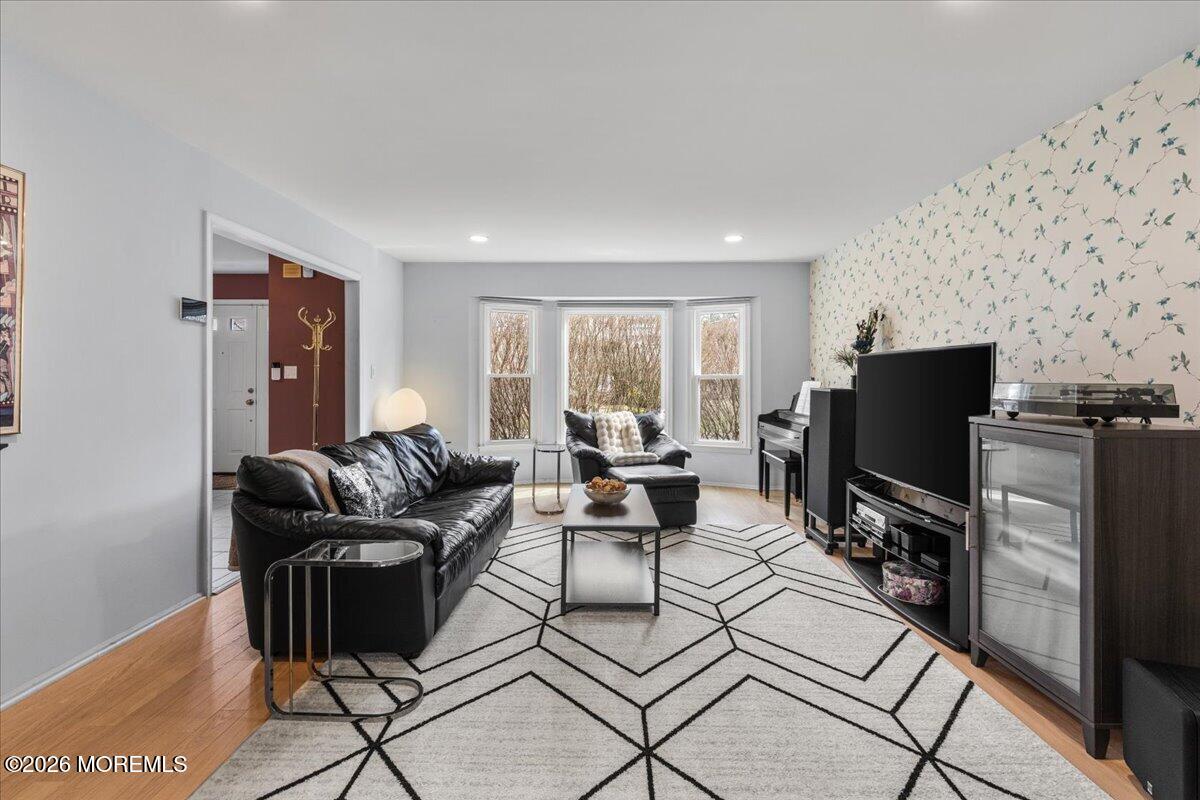 4 Arie Drive