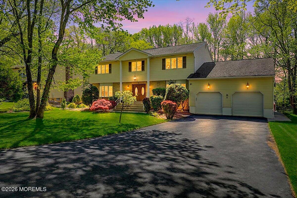 9 Manor Court