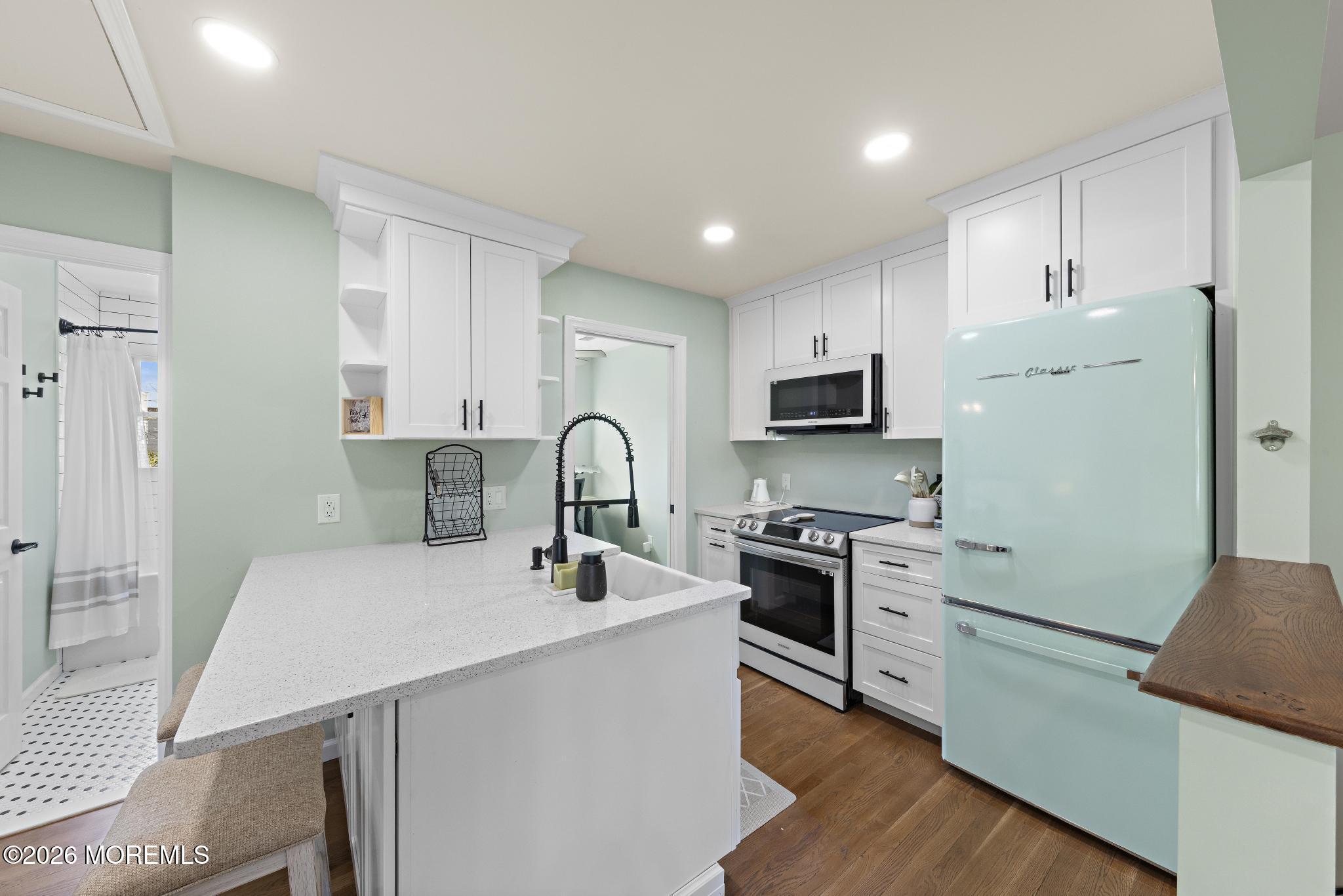1201 Ocean Avenue 108