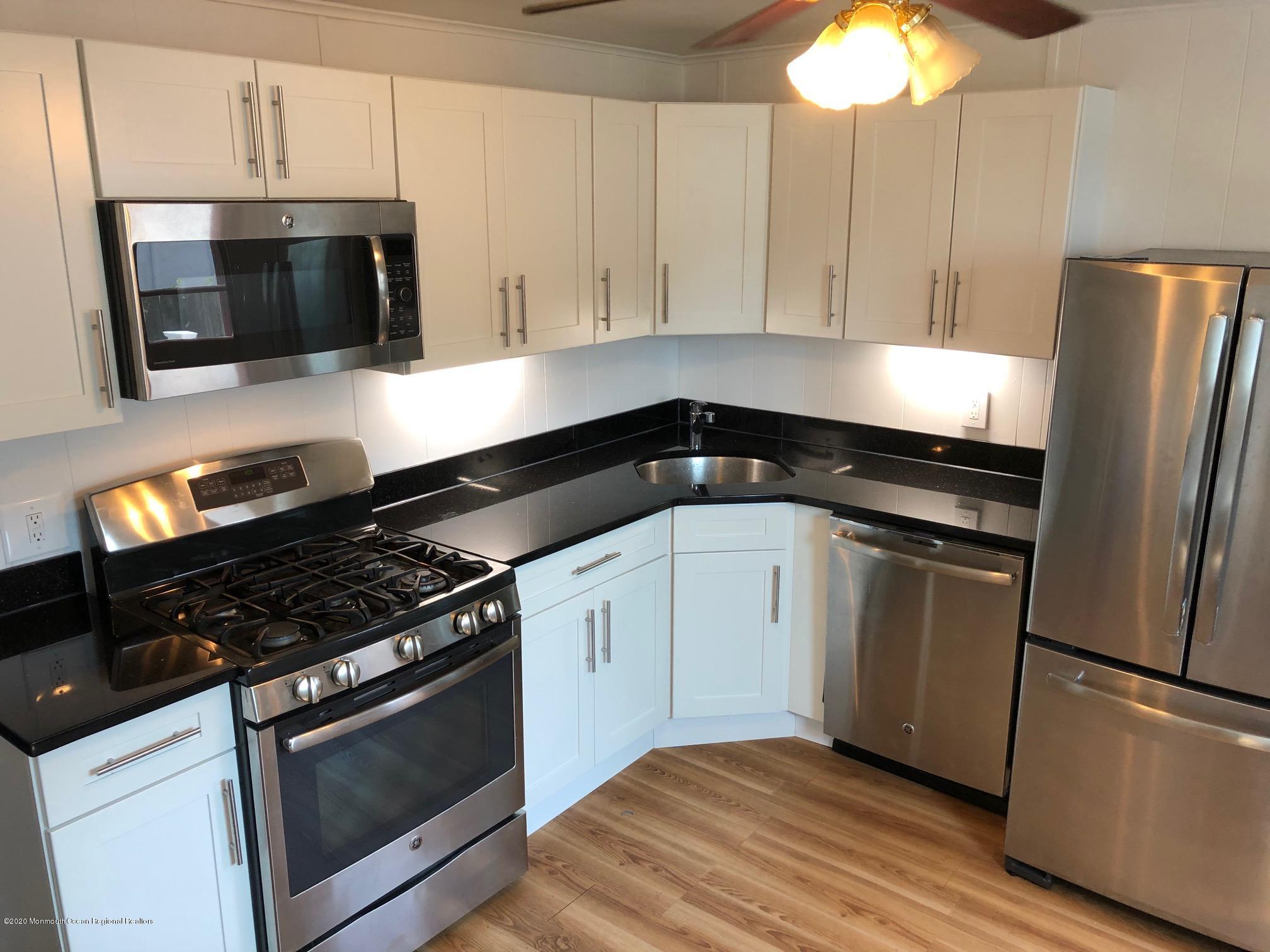 64 Mount Hermon Way Apt 1