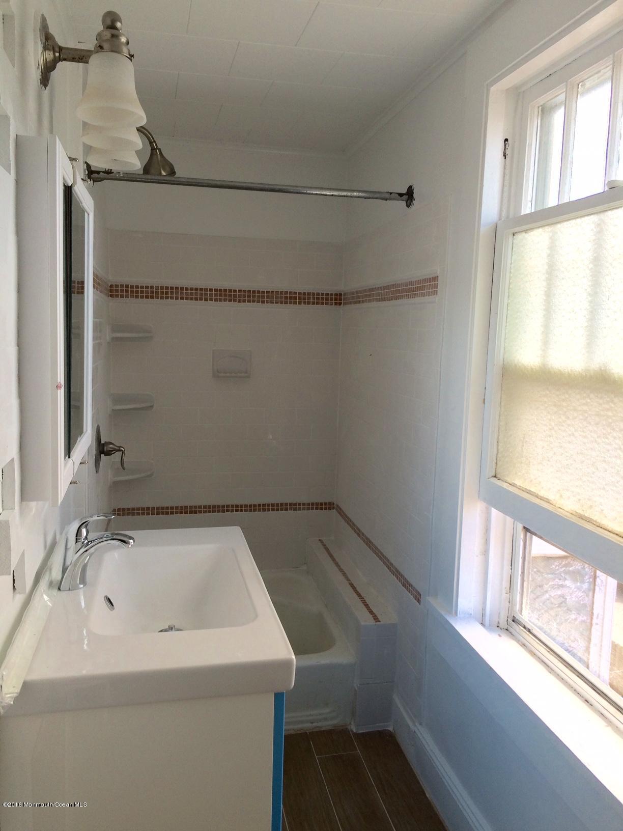 64 Mount Hermon Way Apt 1