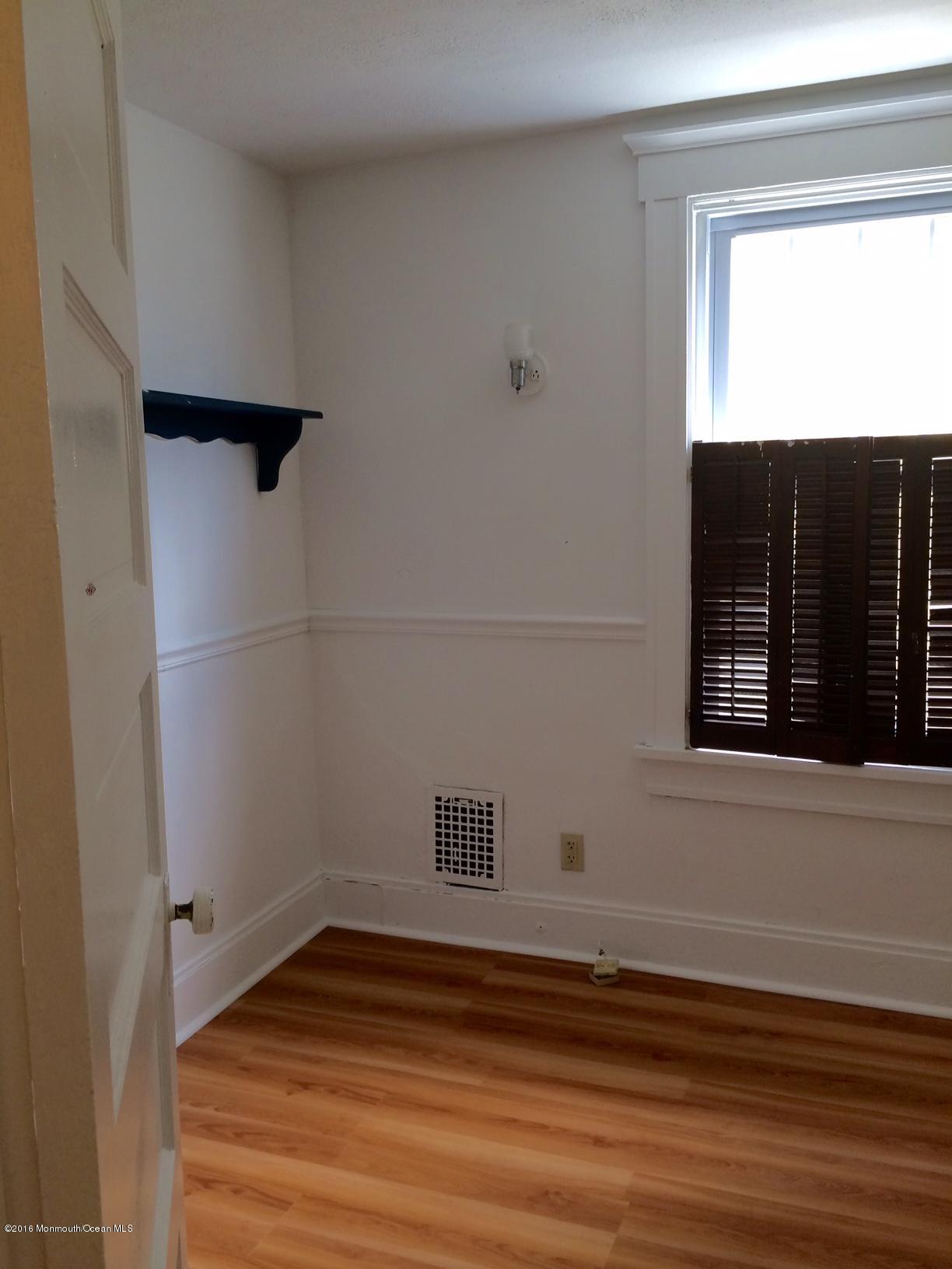 64 Mount Hermon Way Apt 1