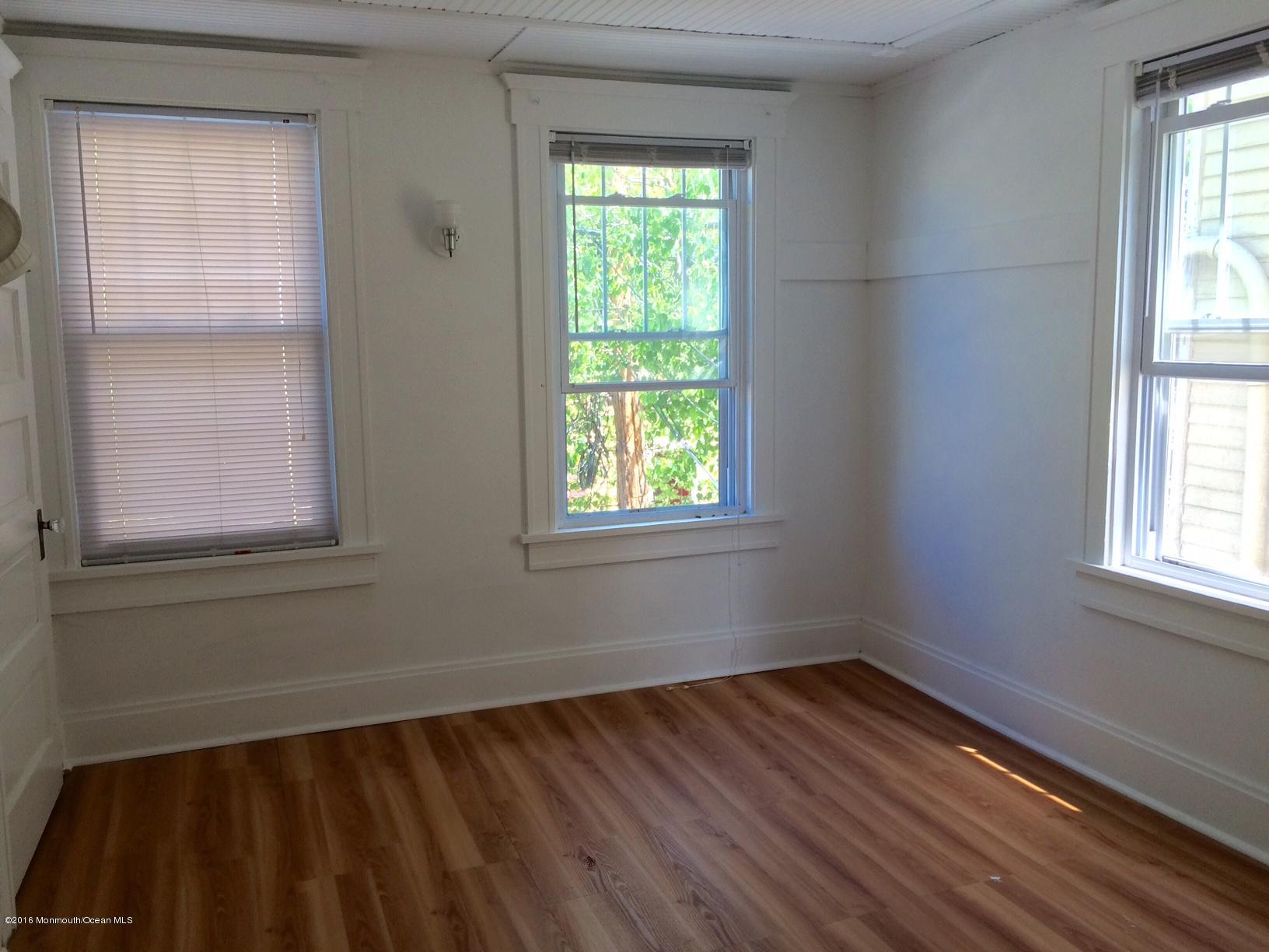 64 Mount Hermon Way Apt 1
