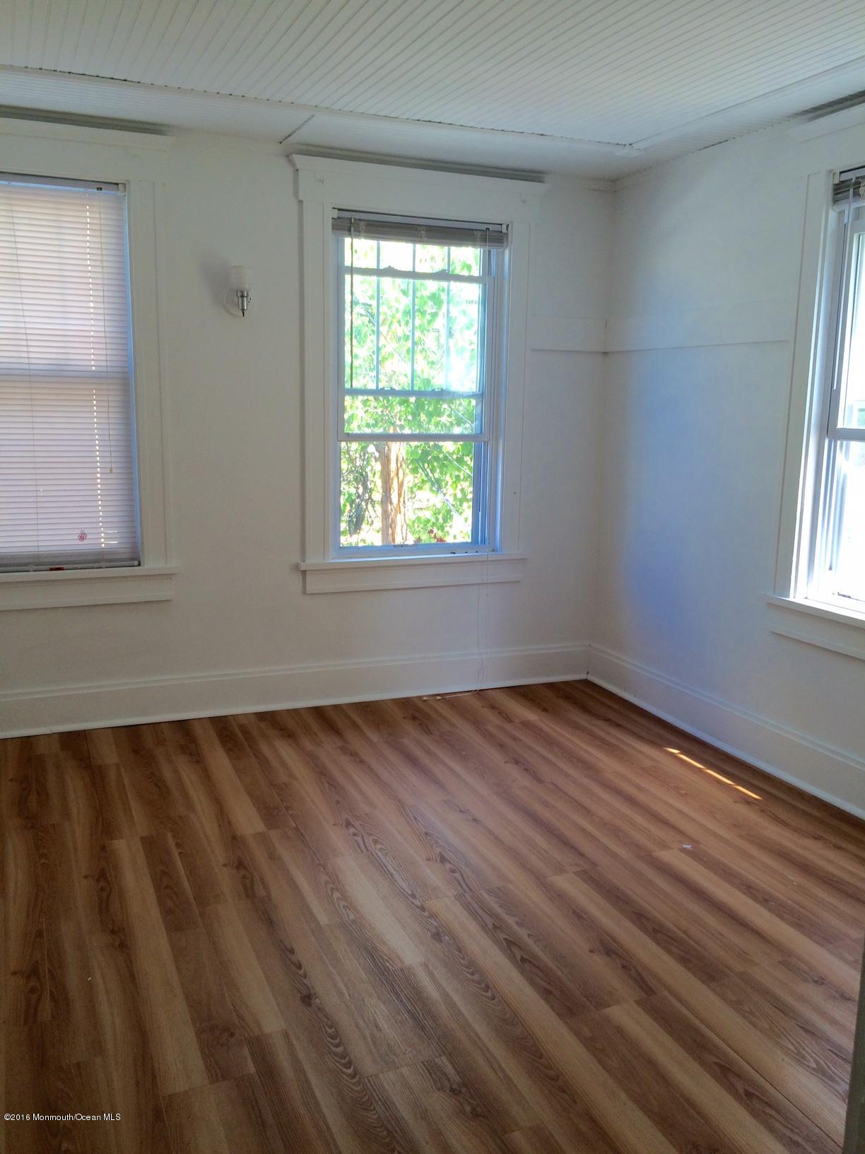 64 Mount Hermon Way Apt 1
