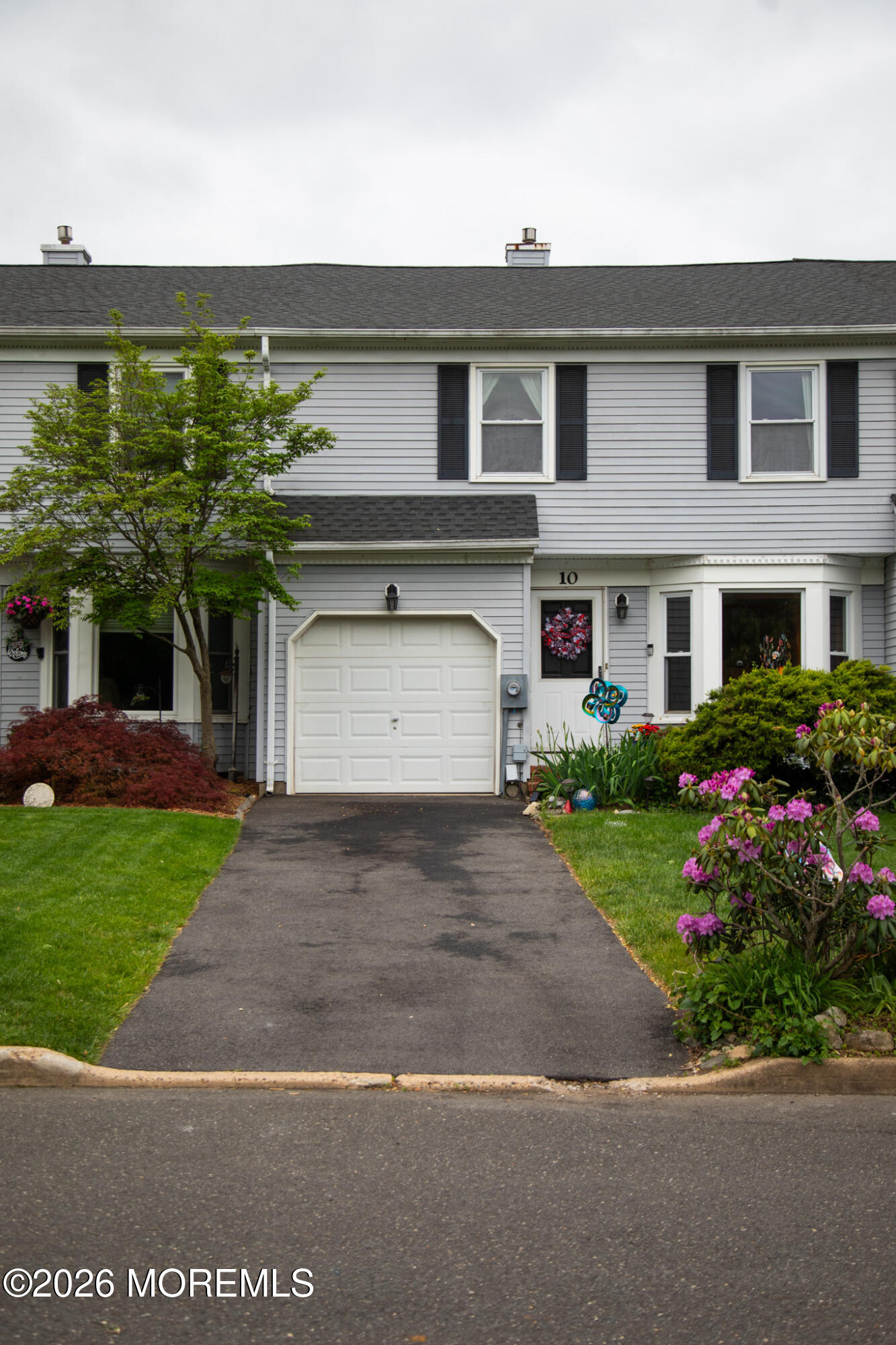 10 Carriage Lane