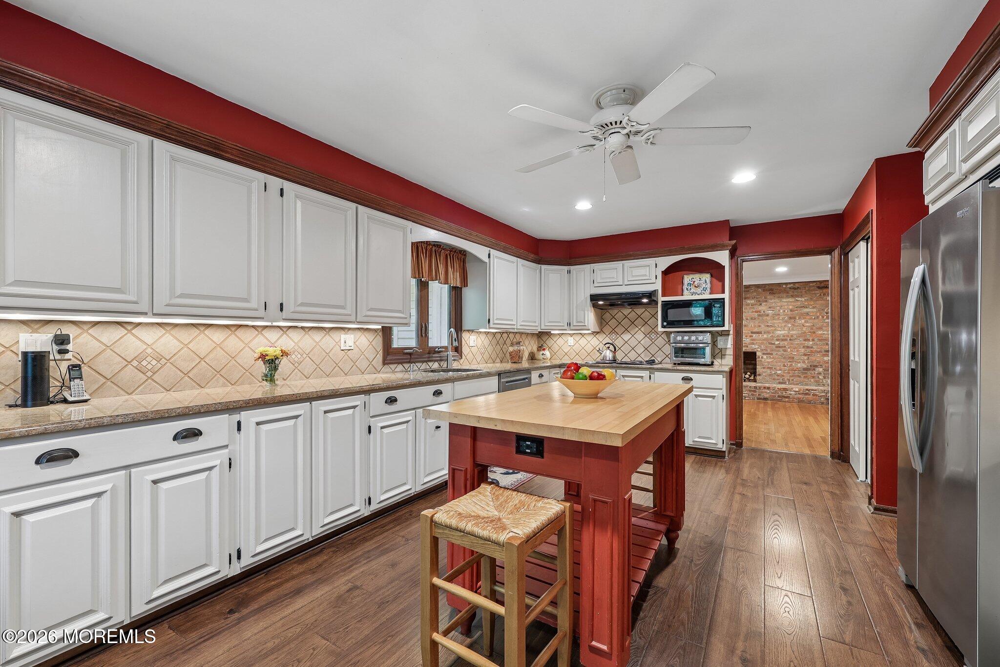 54 Howland Road