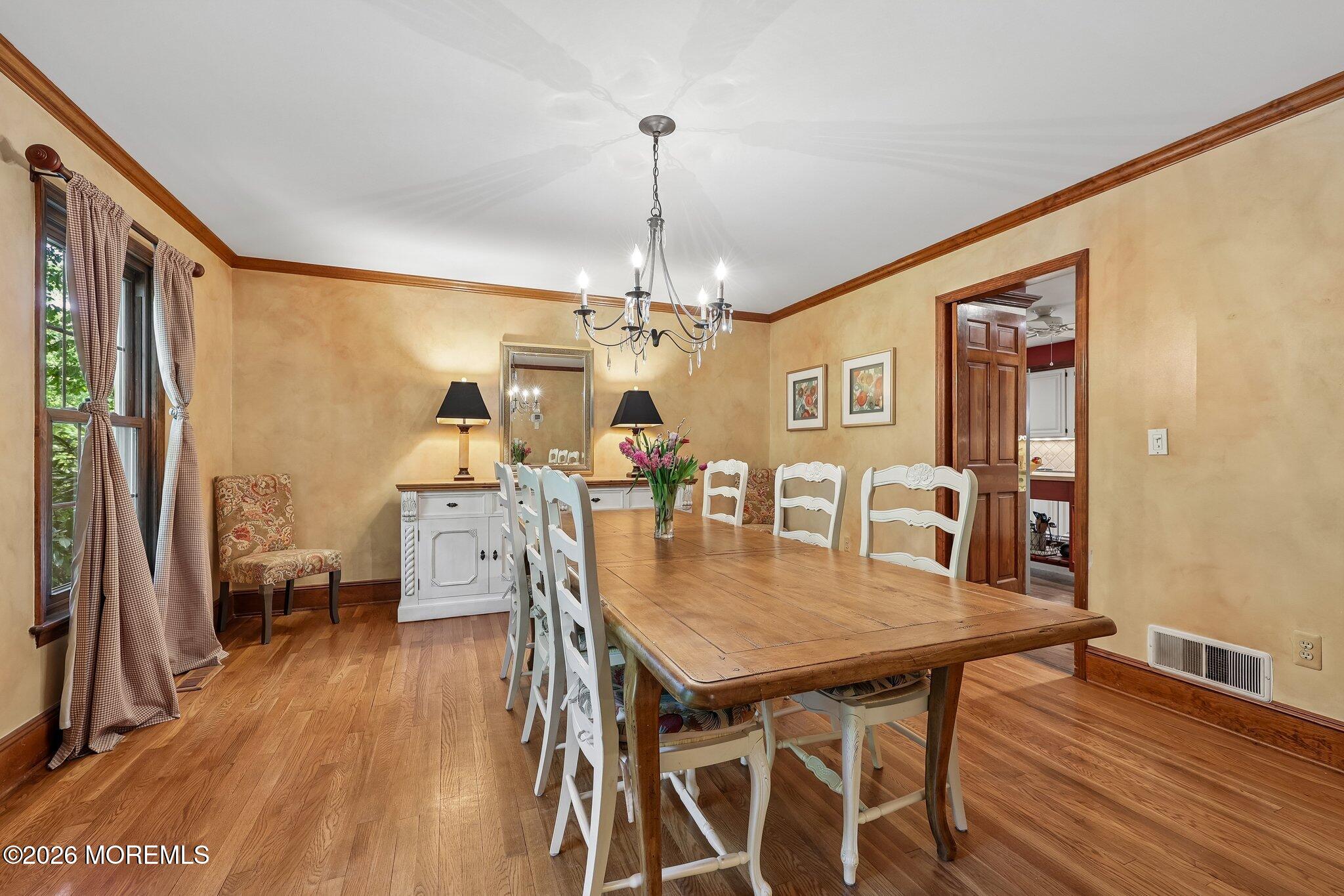54 Howland Road