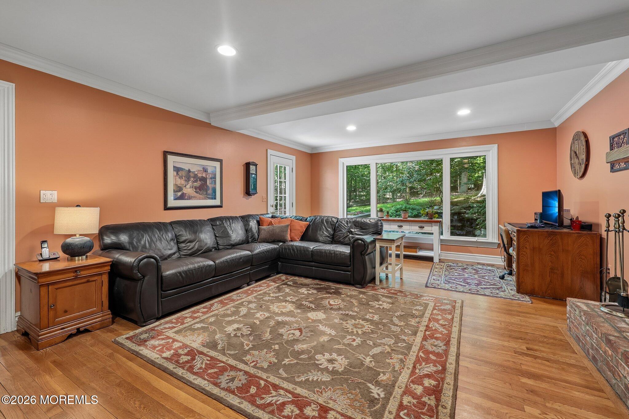 54 Howland Road