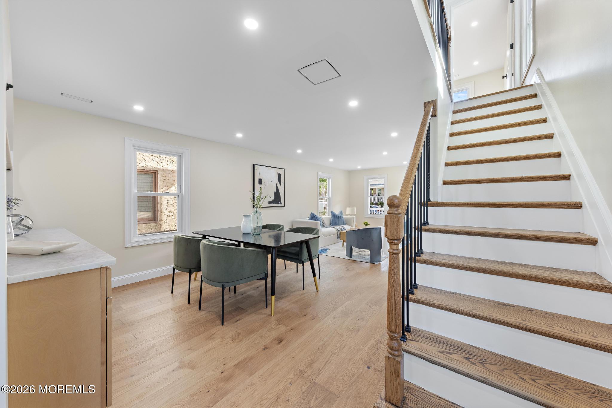 826 Dunlewy Street