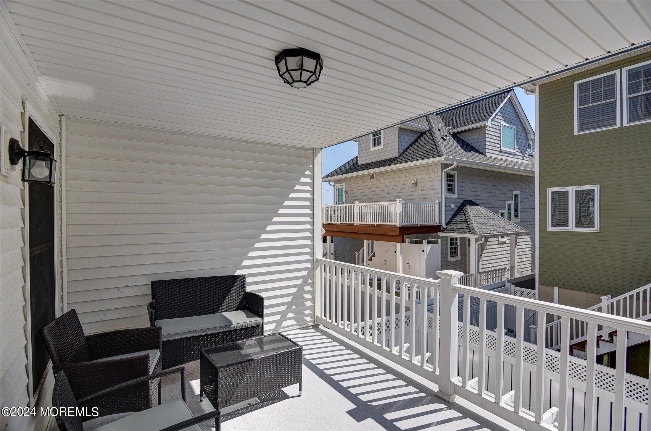 5 Fielder Avenue