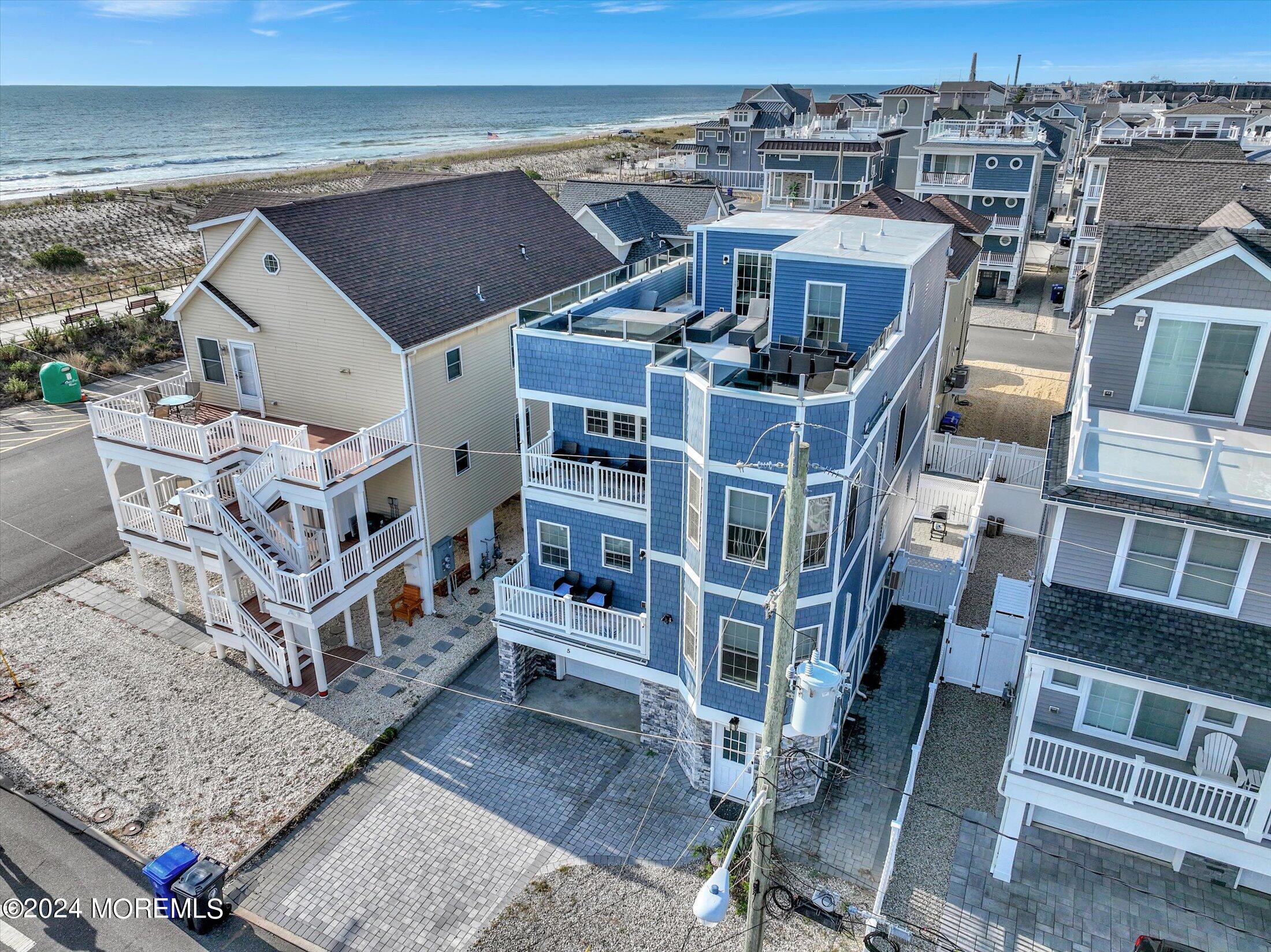 5 Fielder Avenue