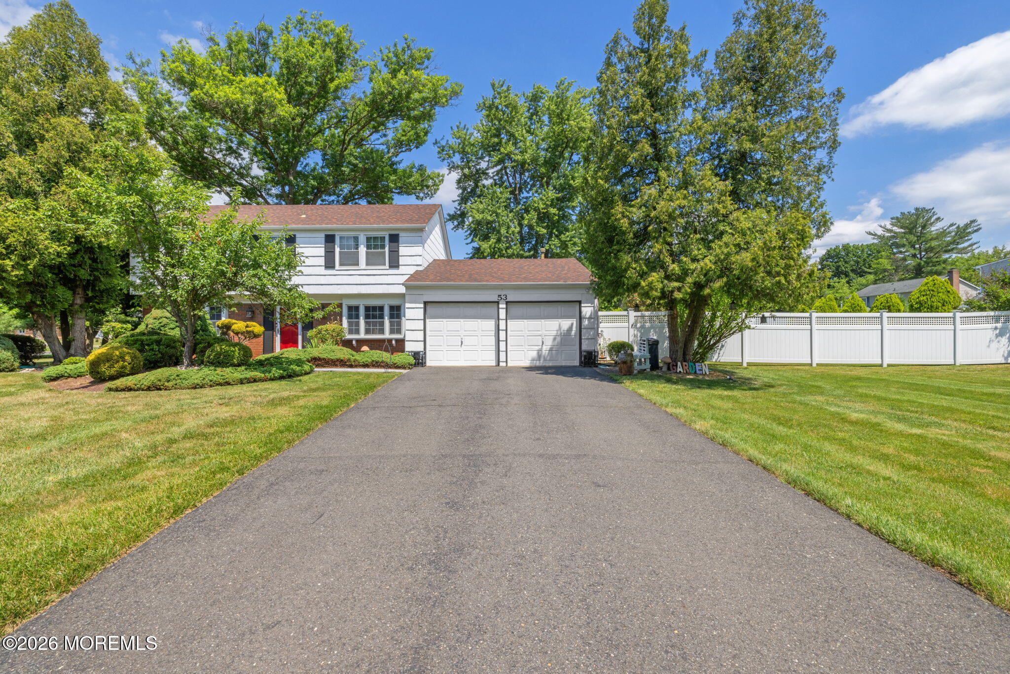 53 Maxwell Lane