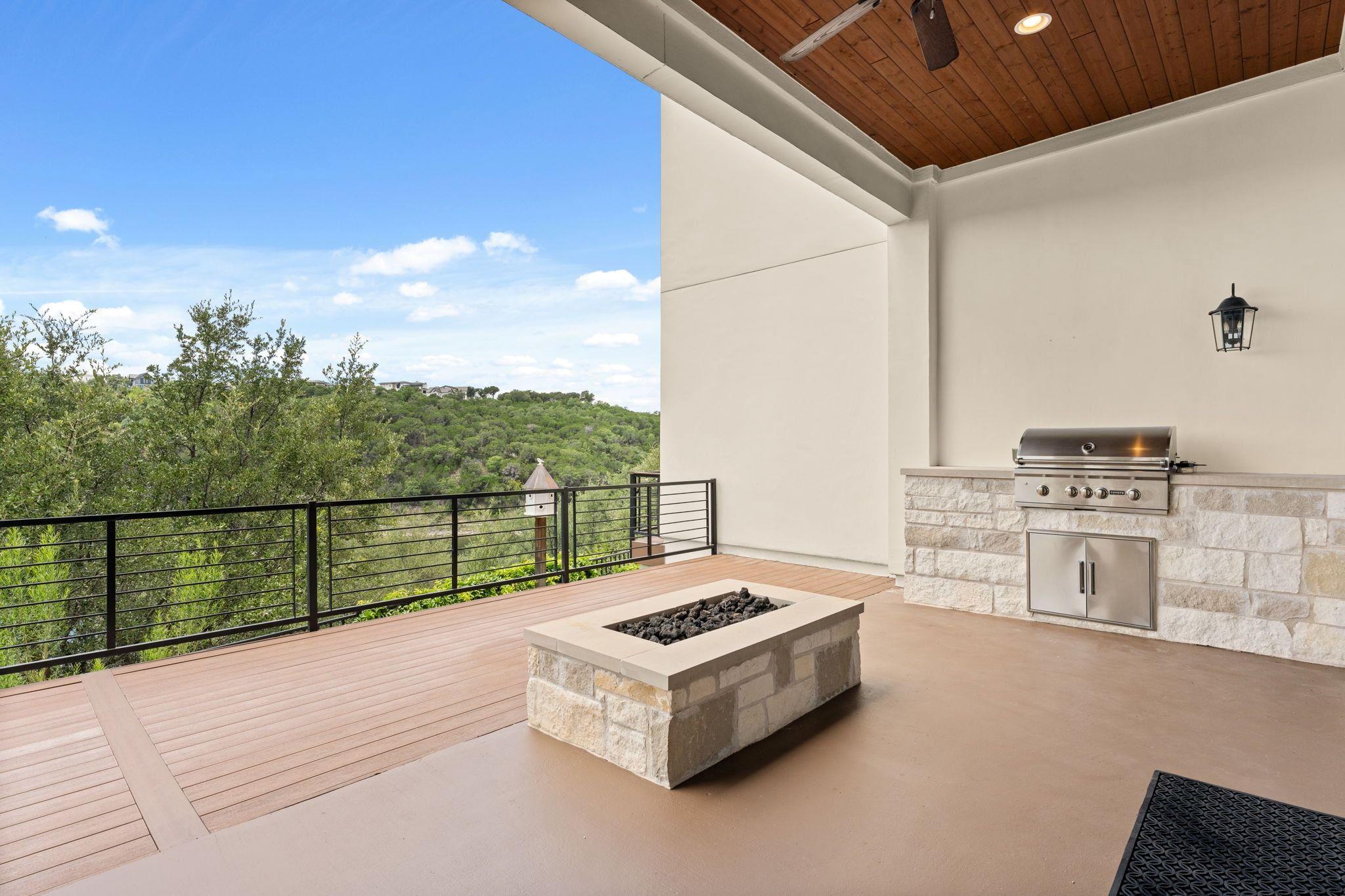 300 Marina View CT