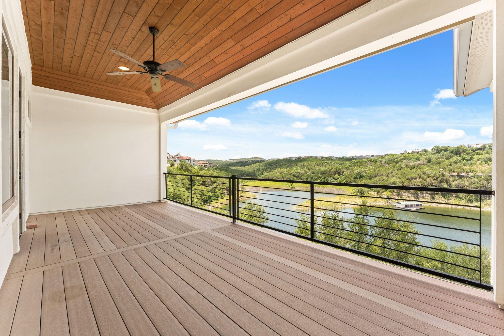 300 Marina View CT