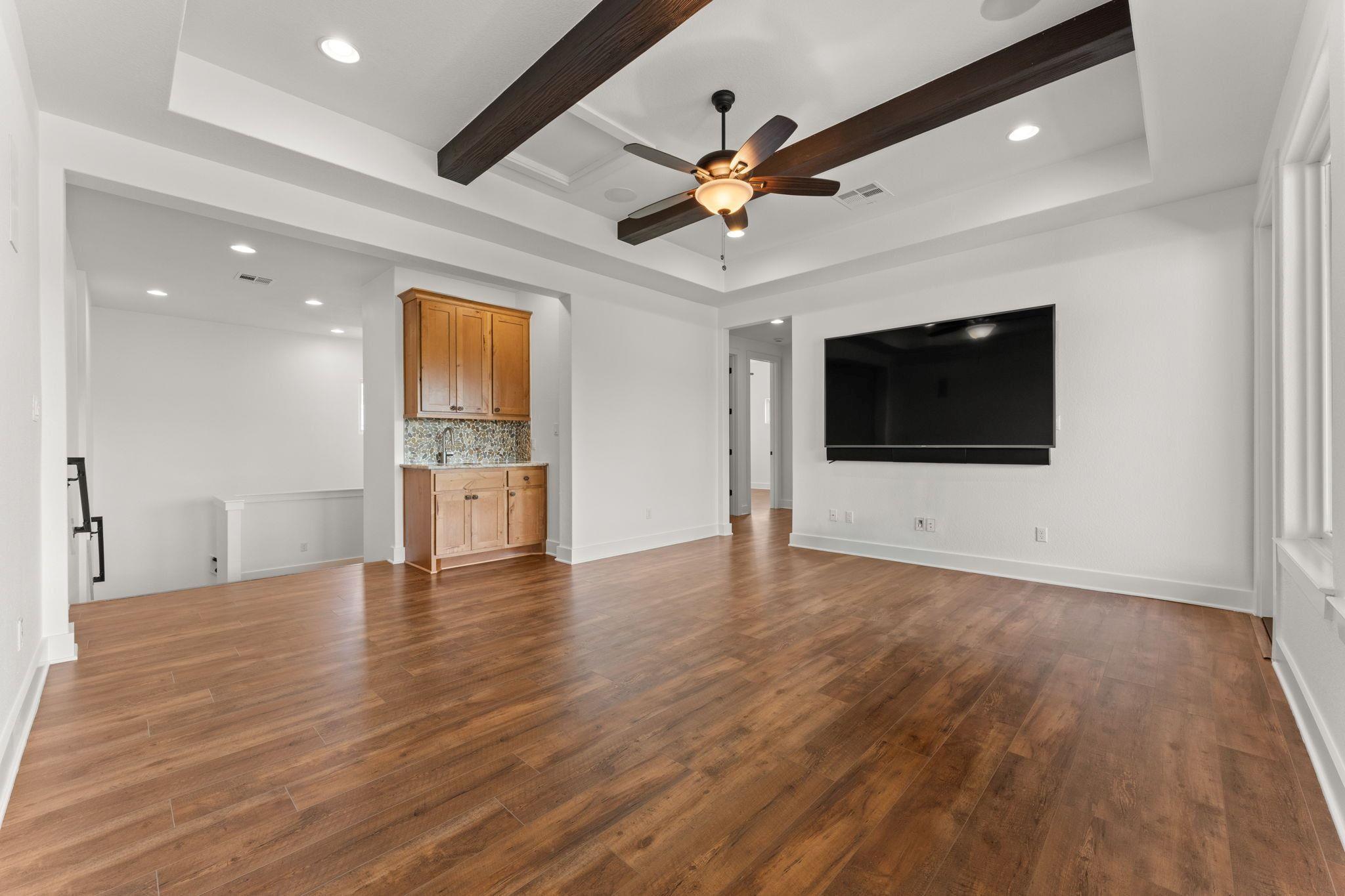 300 Marina View CT