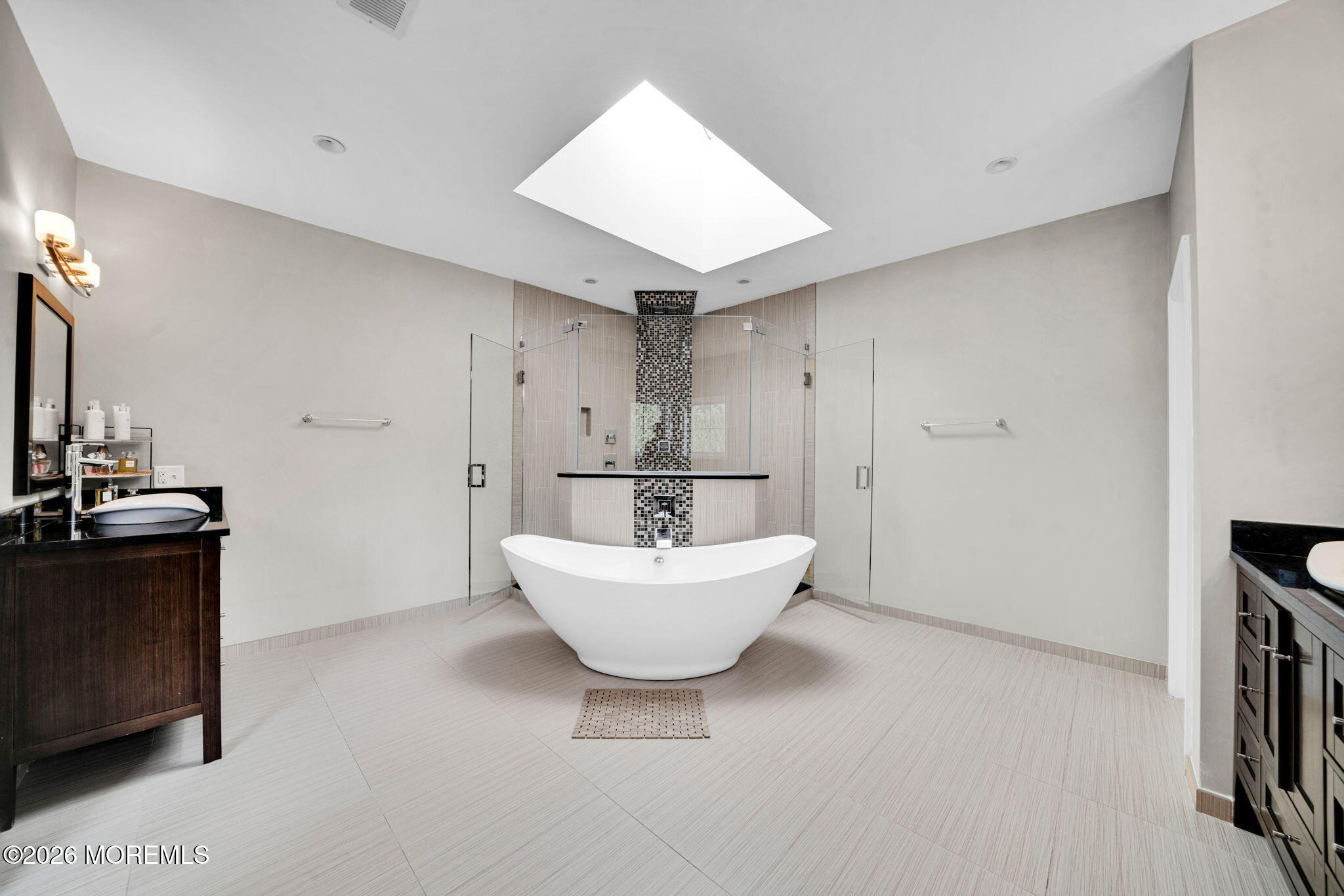 2 Hop Brook Lane