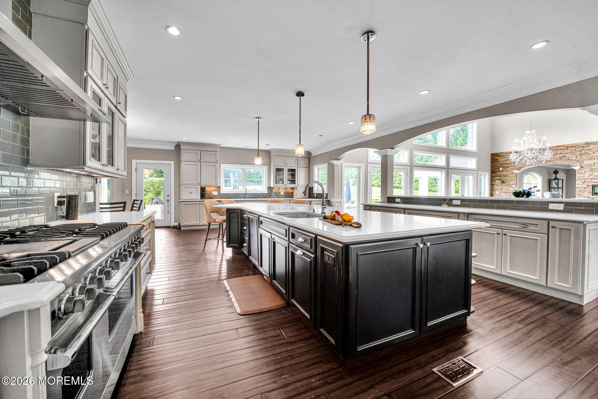 2 Hop Brook Lane