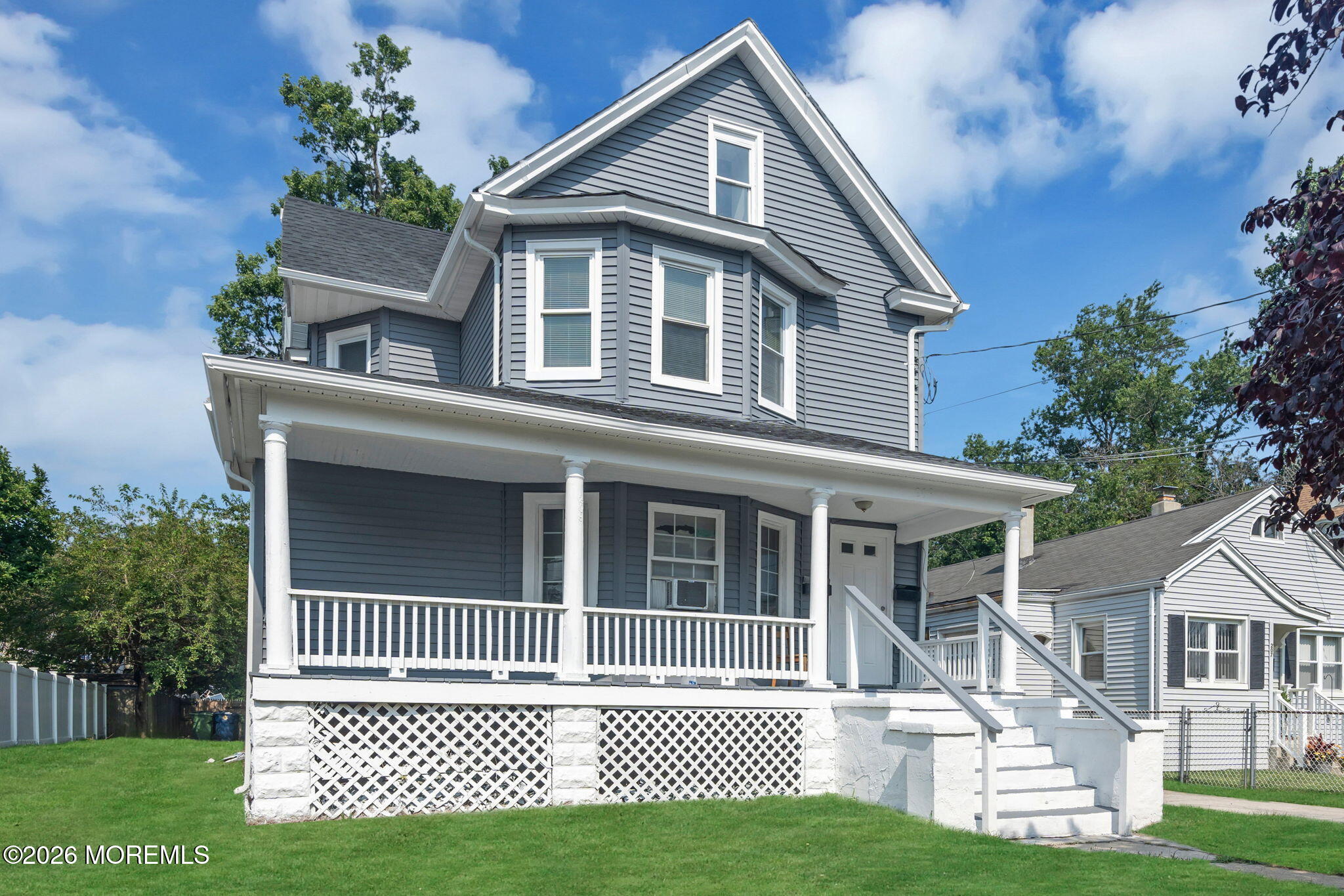 209 Atkins Avenue 2nd Floor