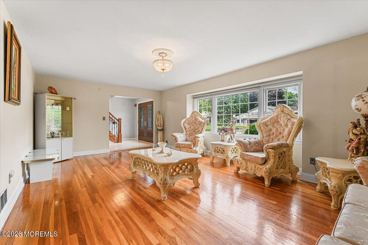 8 Dusko Drive