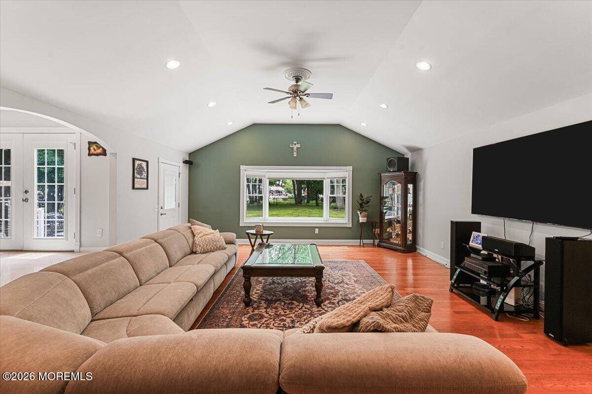 8 Dusko Drive