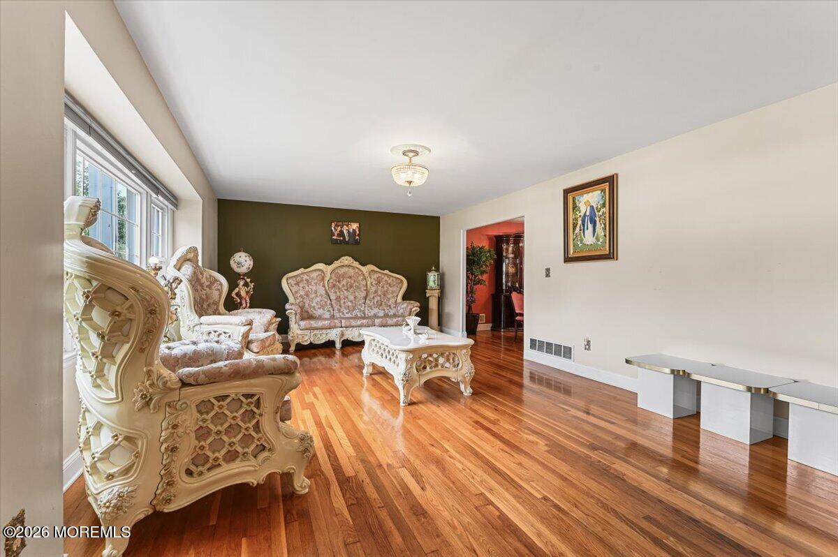8 Dusko Drive
