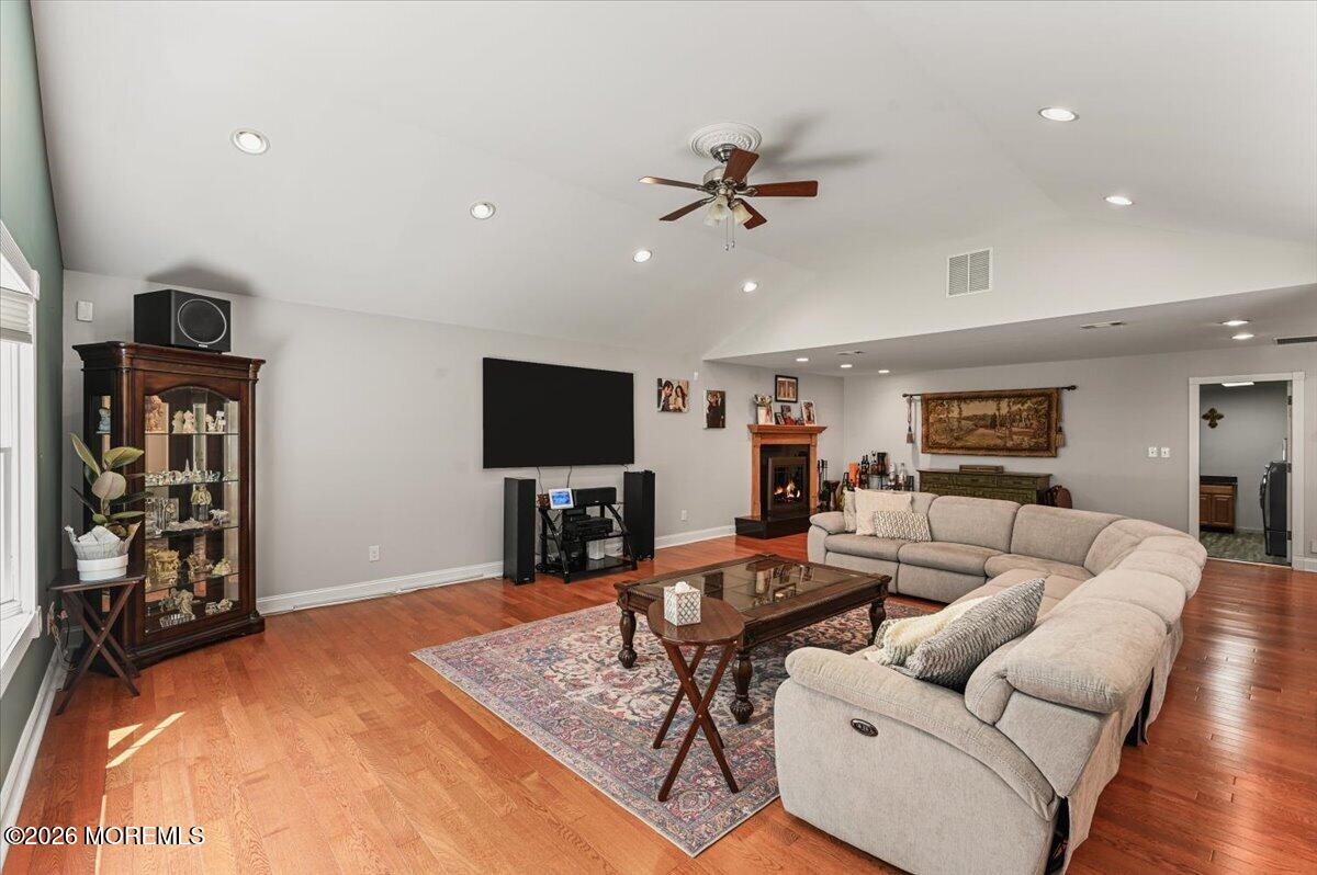 8 Dusko Drive
